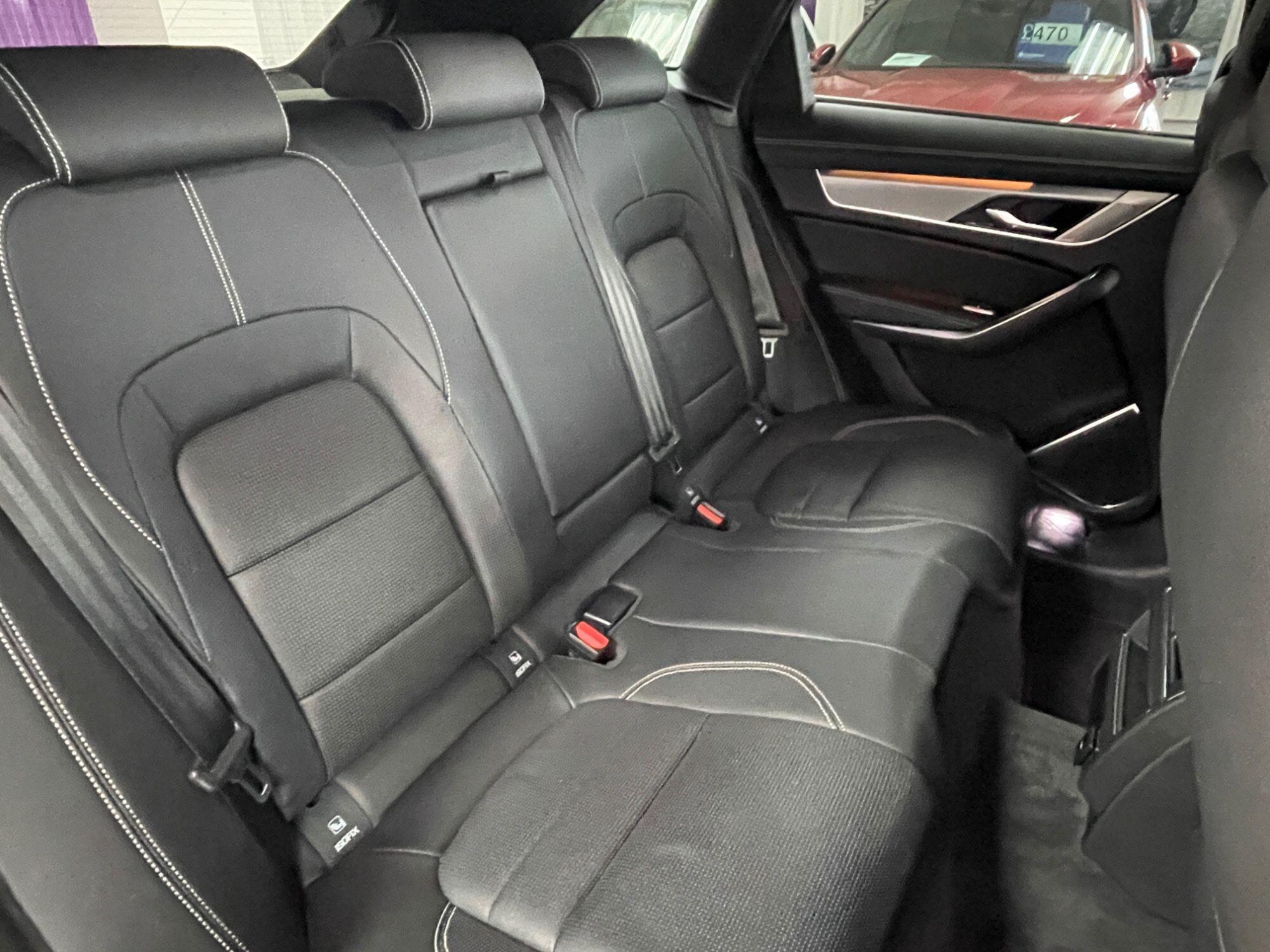 Jaguar F-Pace - Image 28