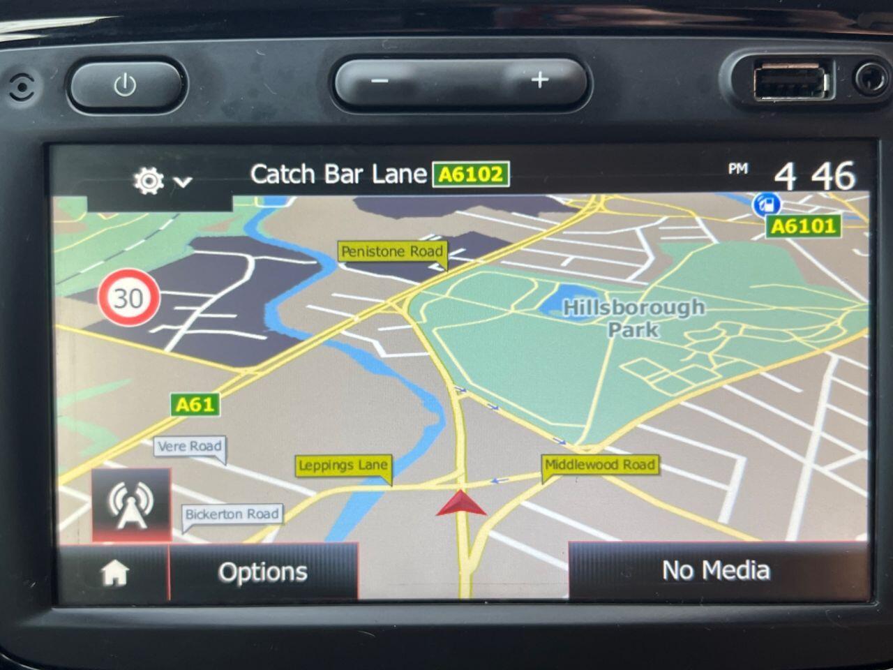 Renault Captur - Image 3