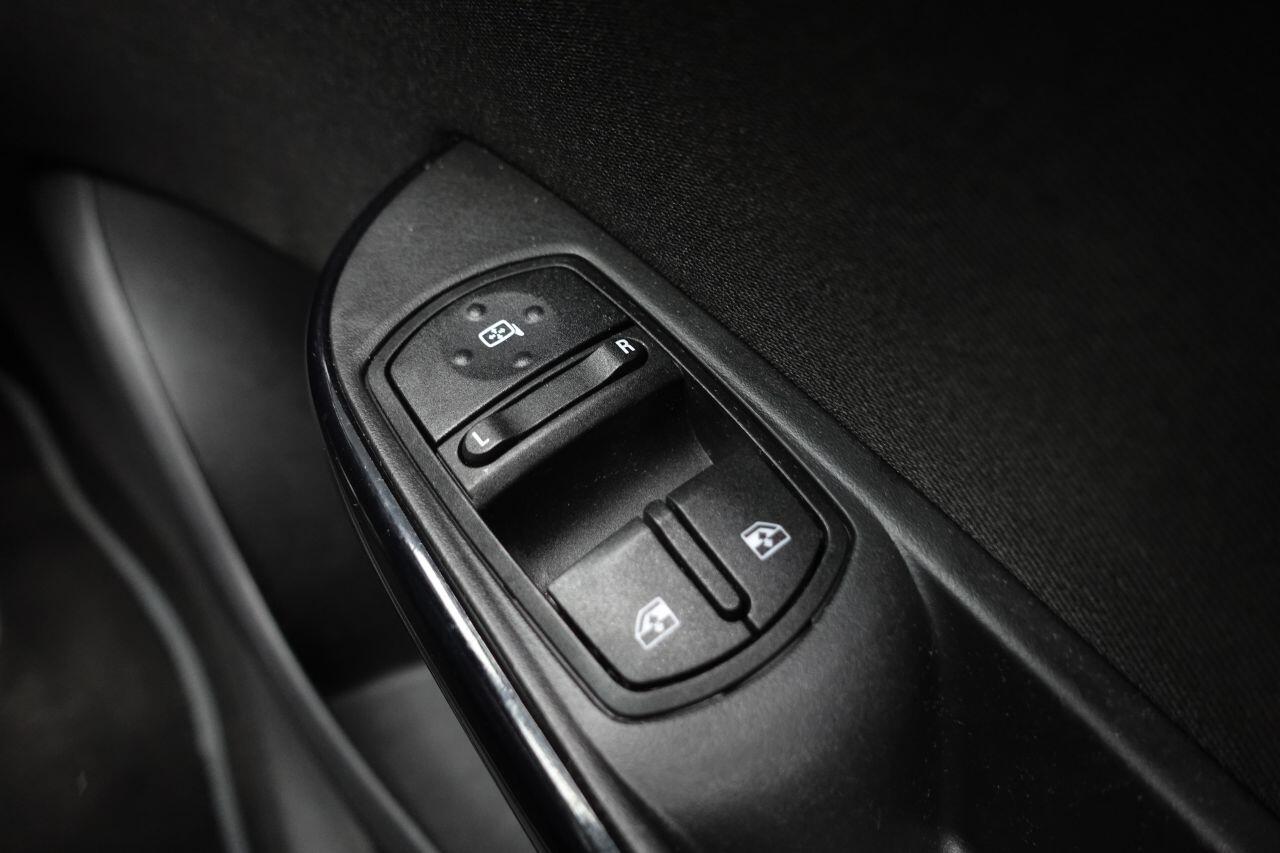 Vauxhall Corsa - Image 38