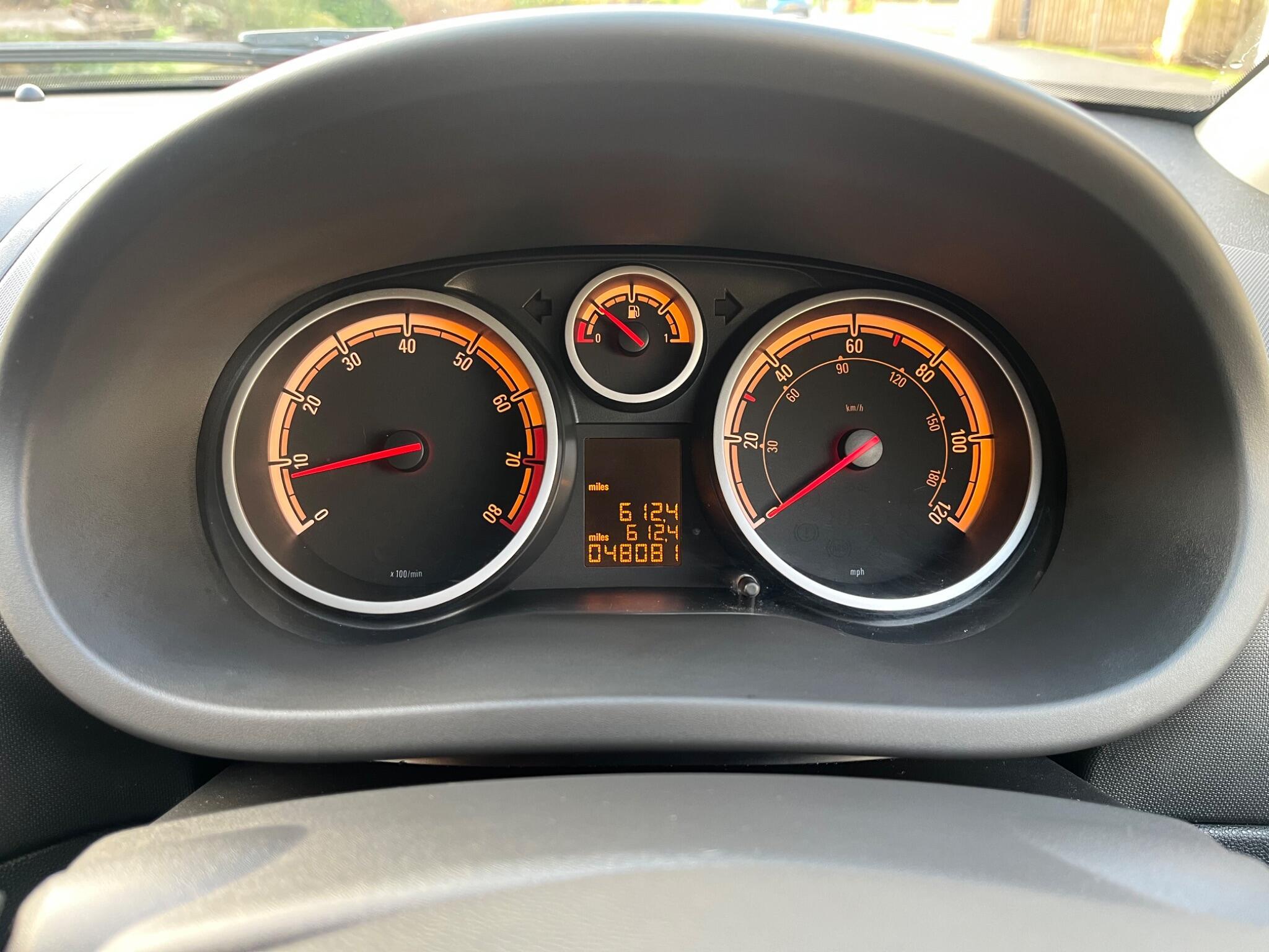 Vauxhall Corsa - Image 5