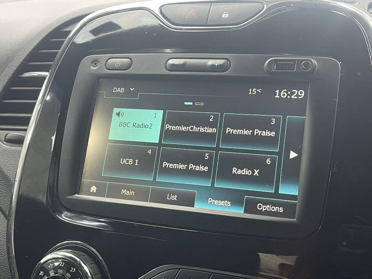 Renault Captur - Image 29