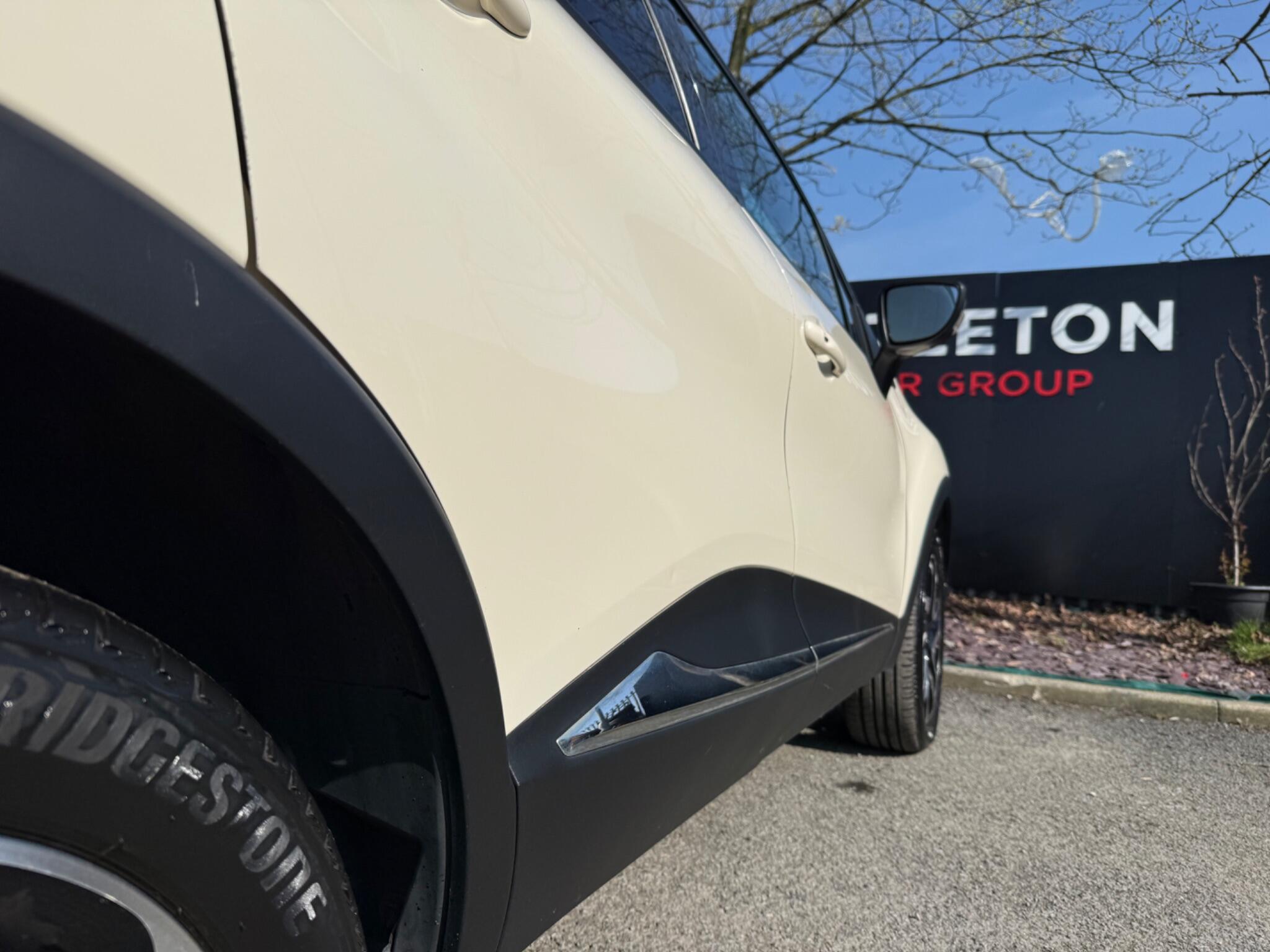 Renault Captur - Image 45