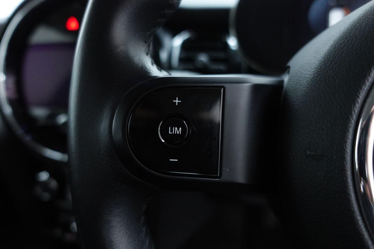 MINI Hatch - Image 2