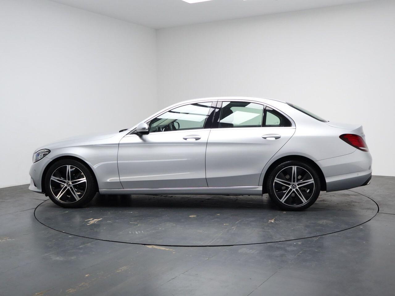 Mercedes-benz C-CLASS - Image 8