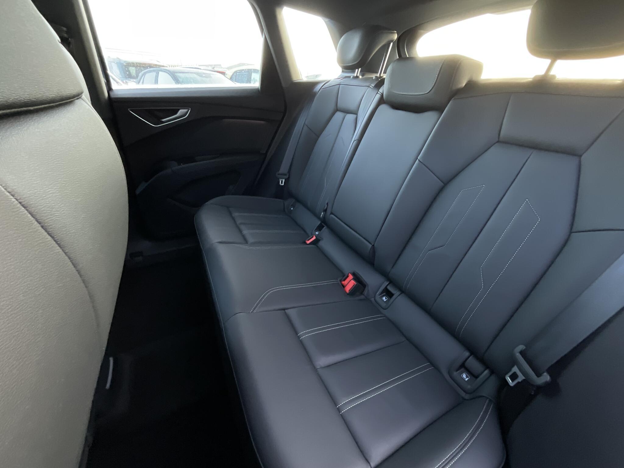 Audi Q4 E-Tron - Image 14