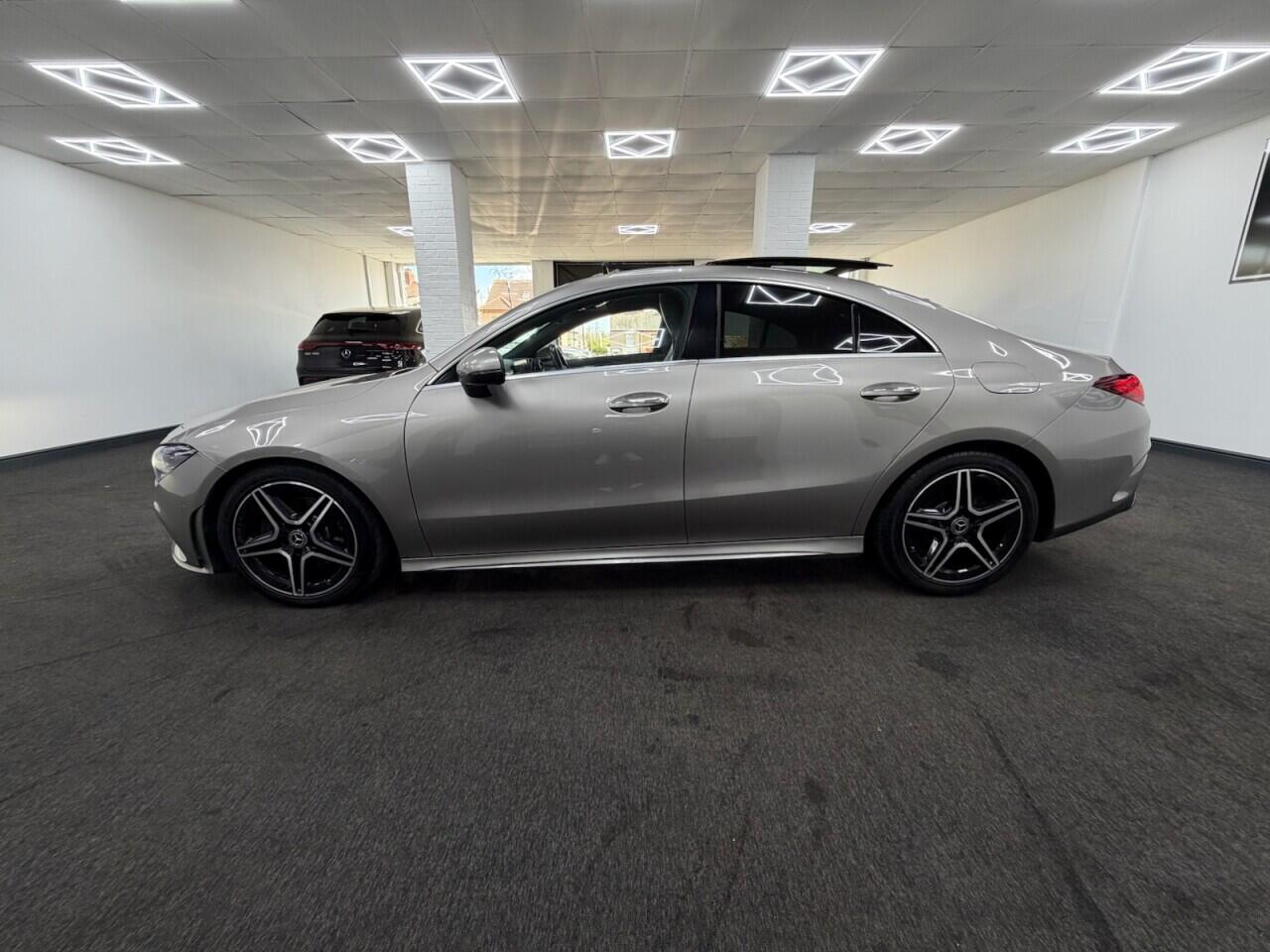 Mercedes-benz CLA - Image 8