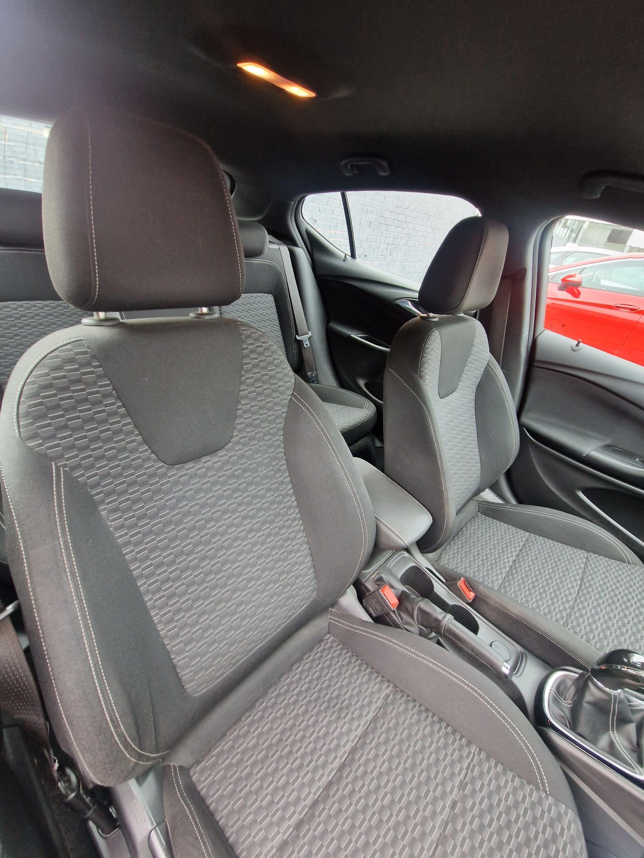 Vauxhall Astra - Image 22