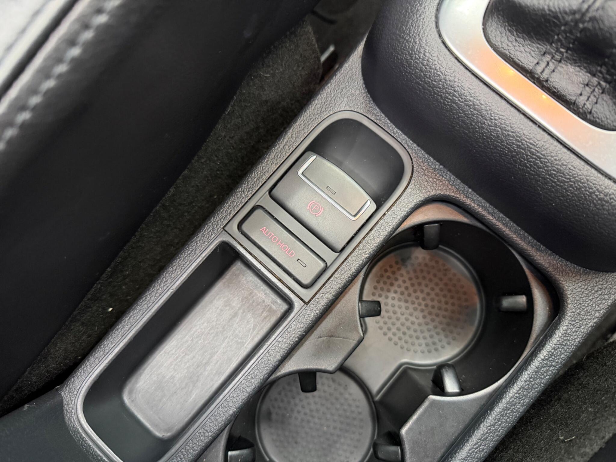 Volkswagen Tiguan - Image 31