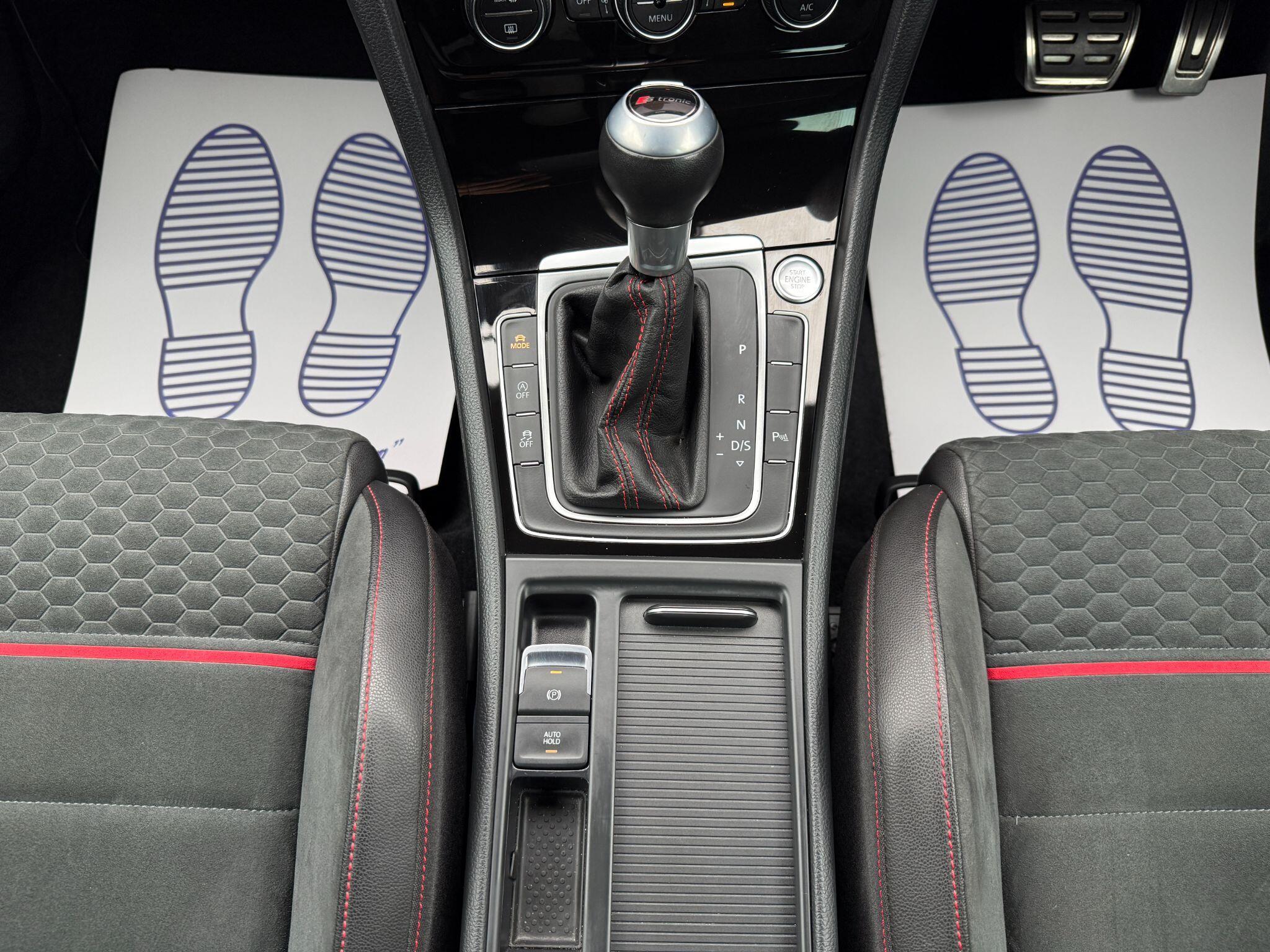 Volkswagen Golf - Image 43