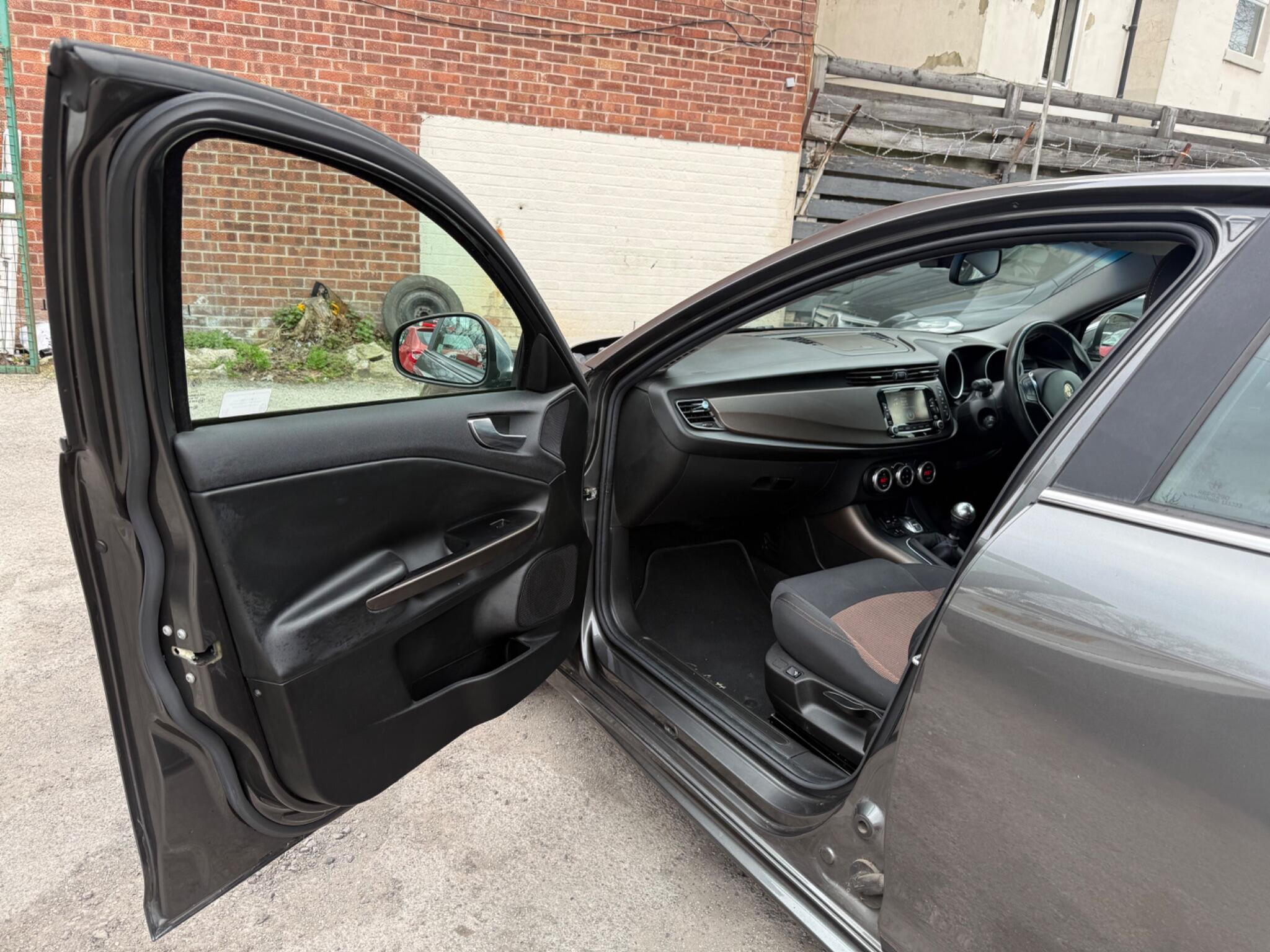 Alfa Romeo Giulietta - Image 26