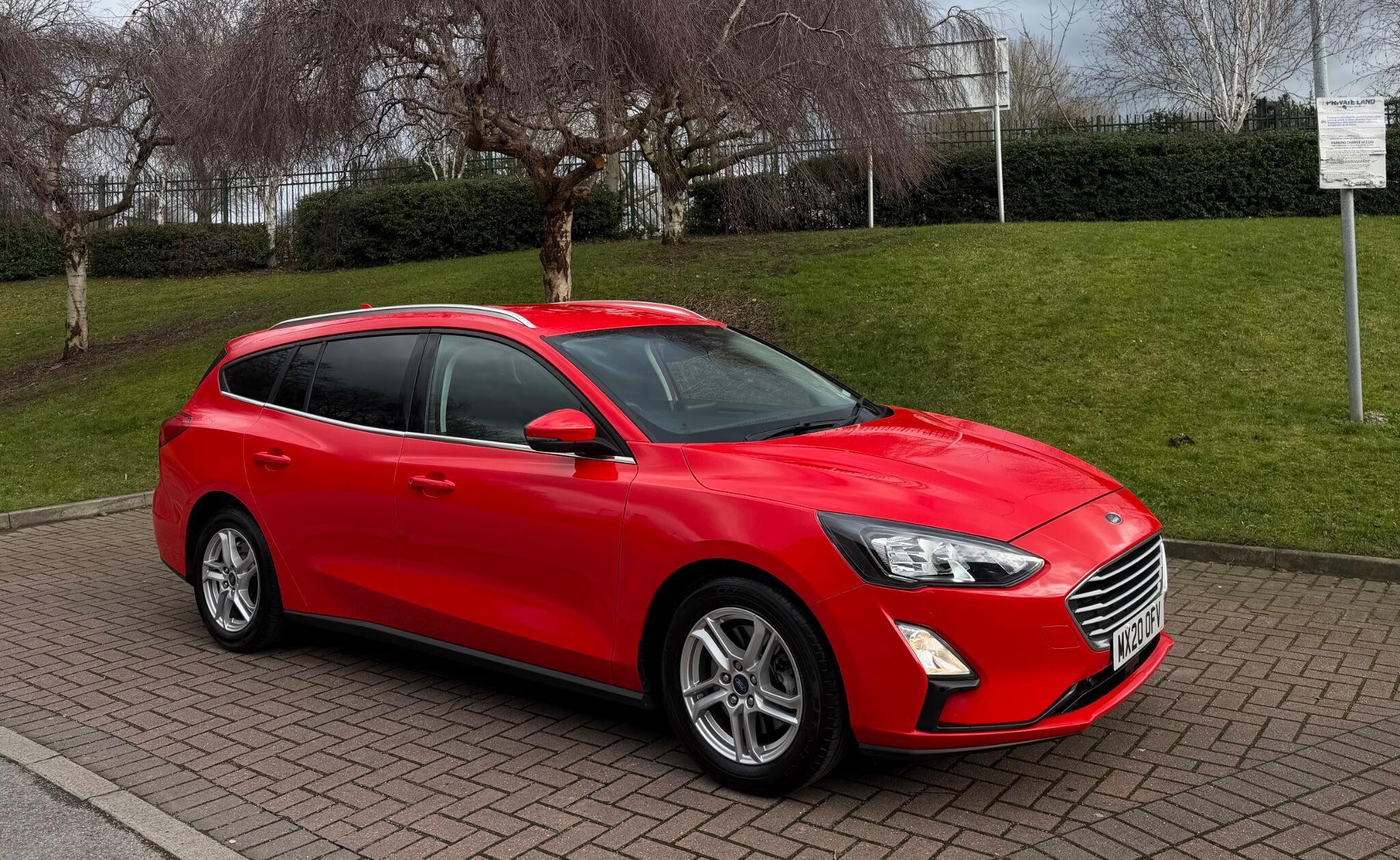 Ford Focus - Image 17