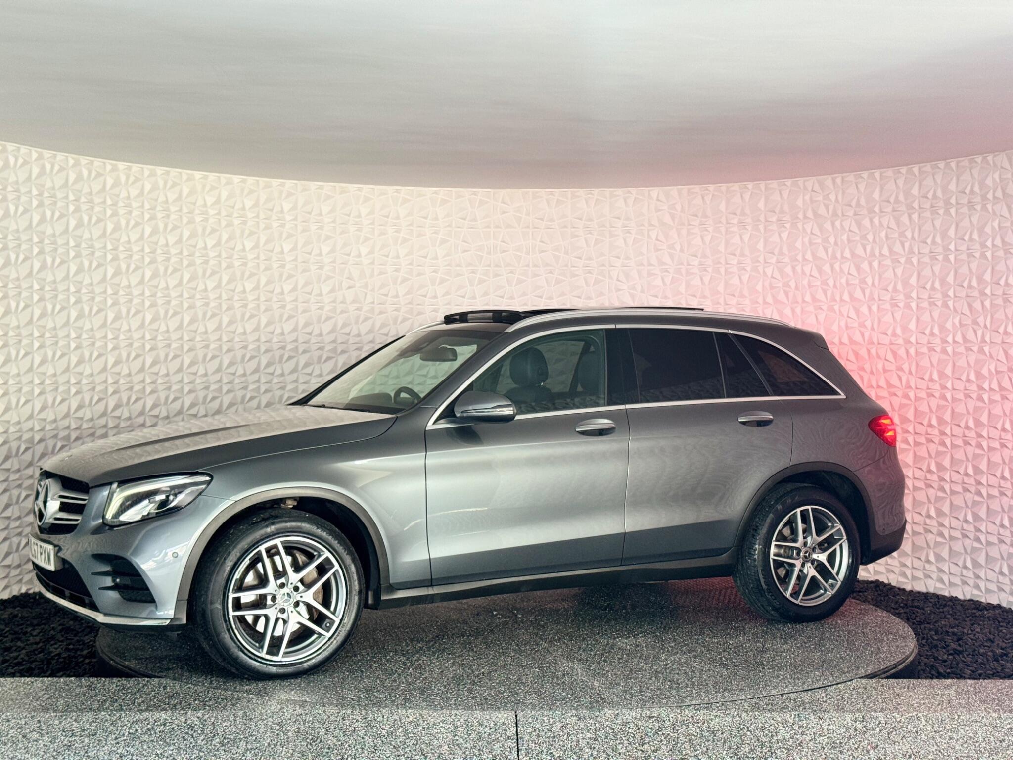 Mercedes GLC - Image 20