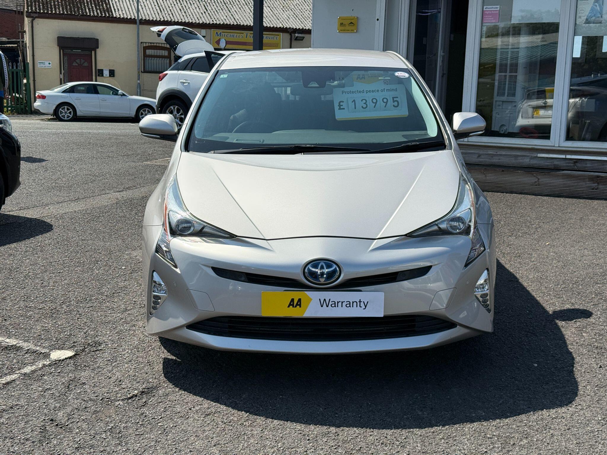 Toyota Prius - Image 8