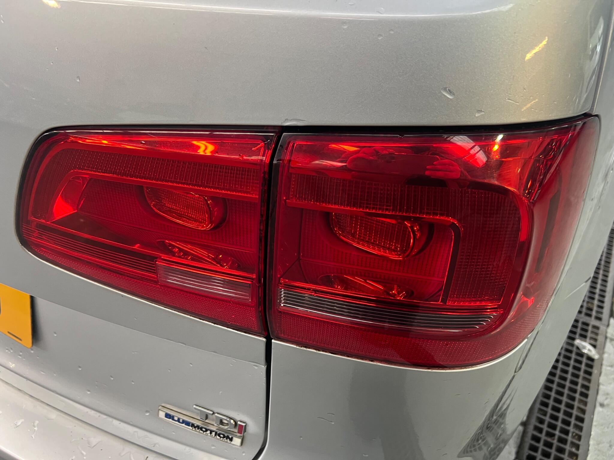 Volkswagen Touran - Image 32