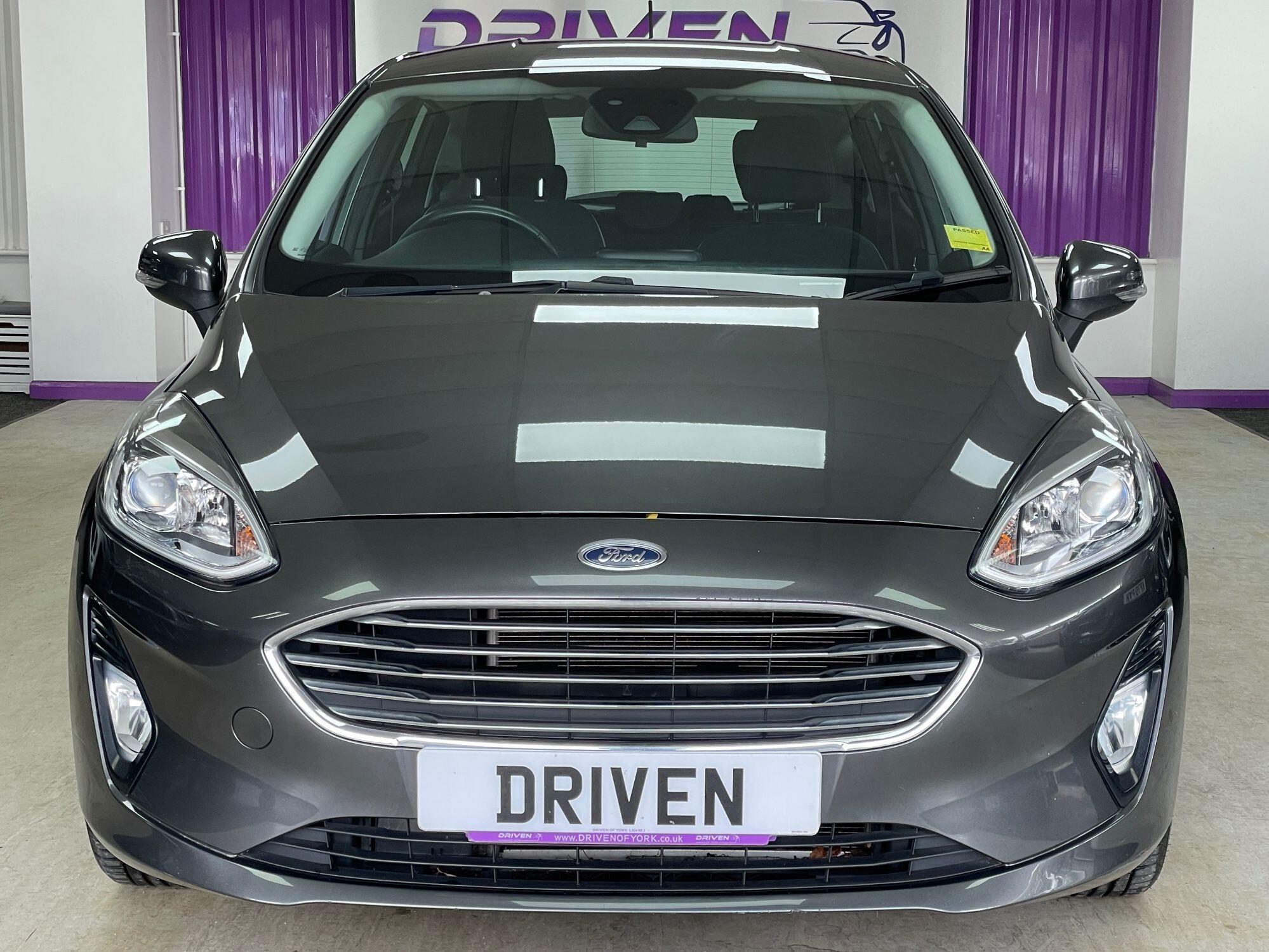 Ford Fiesta - Image 5