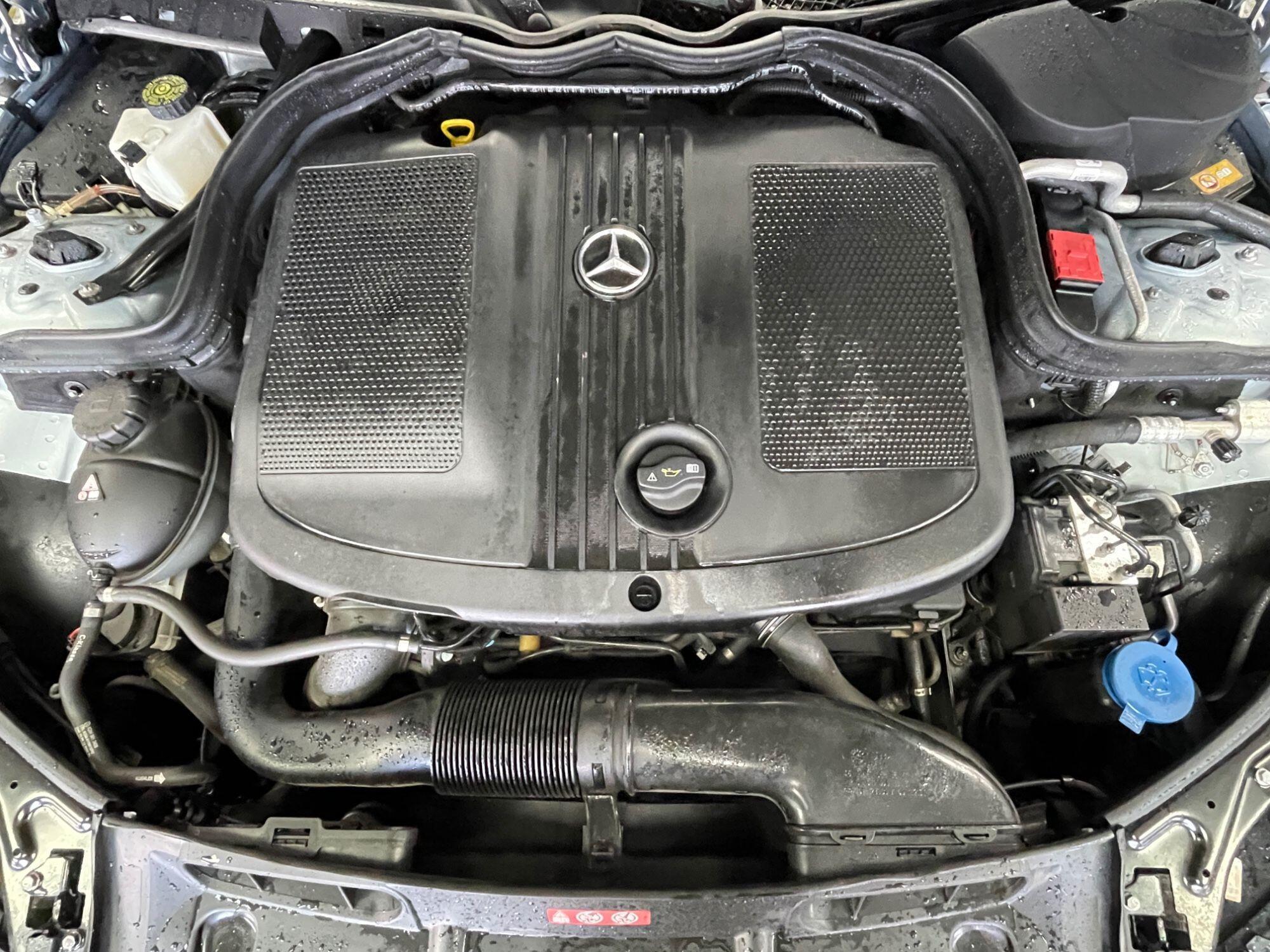 Mercedes-benz C Class - Image 14