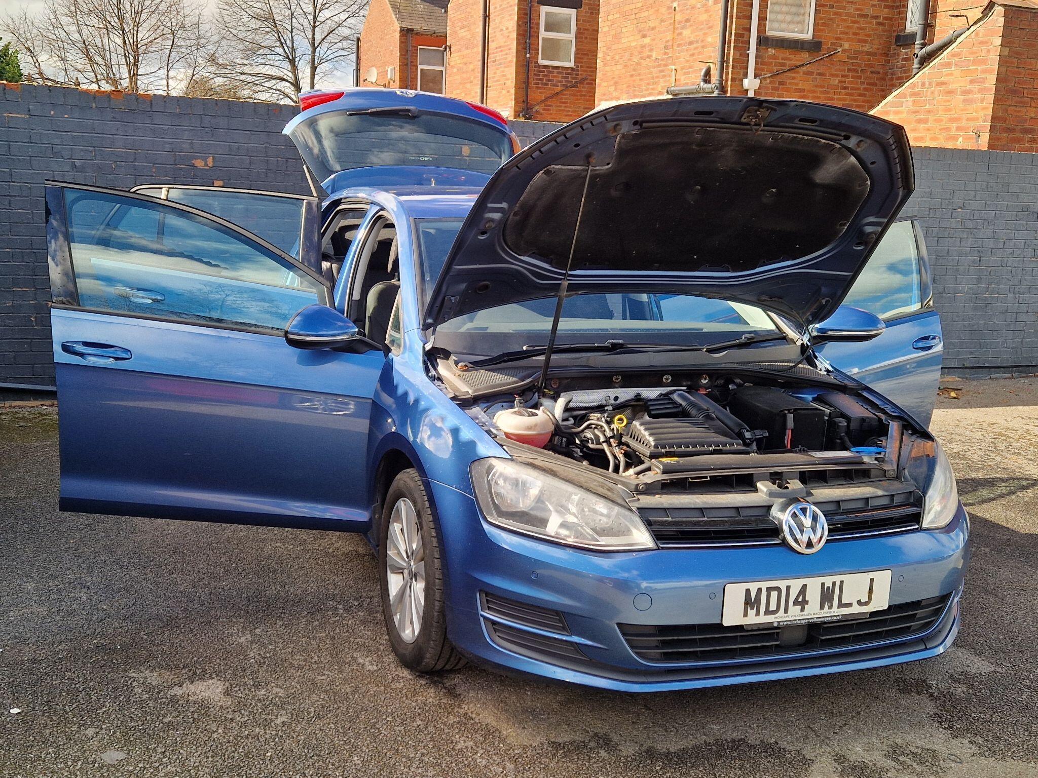 Volkswagen Golf - Image 12