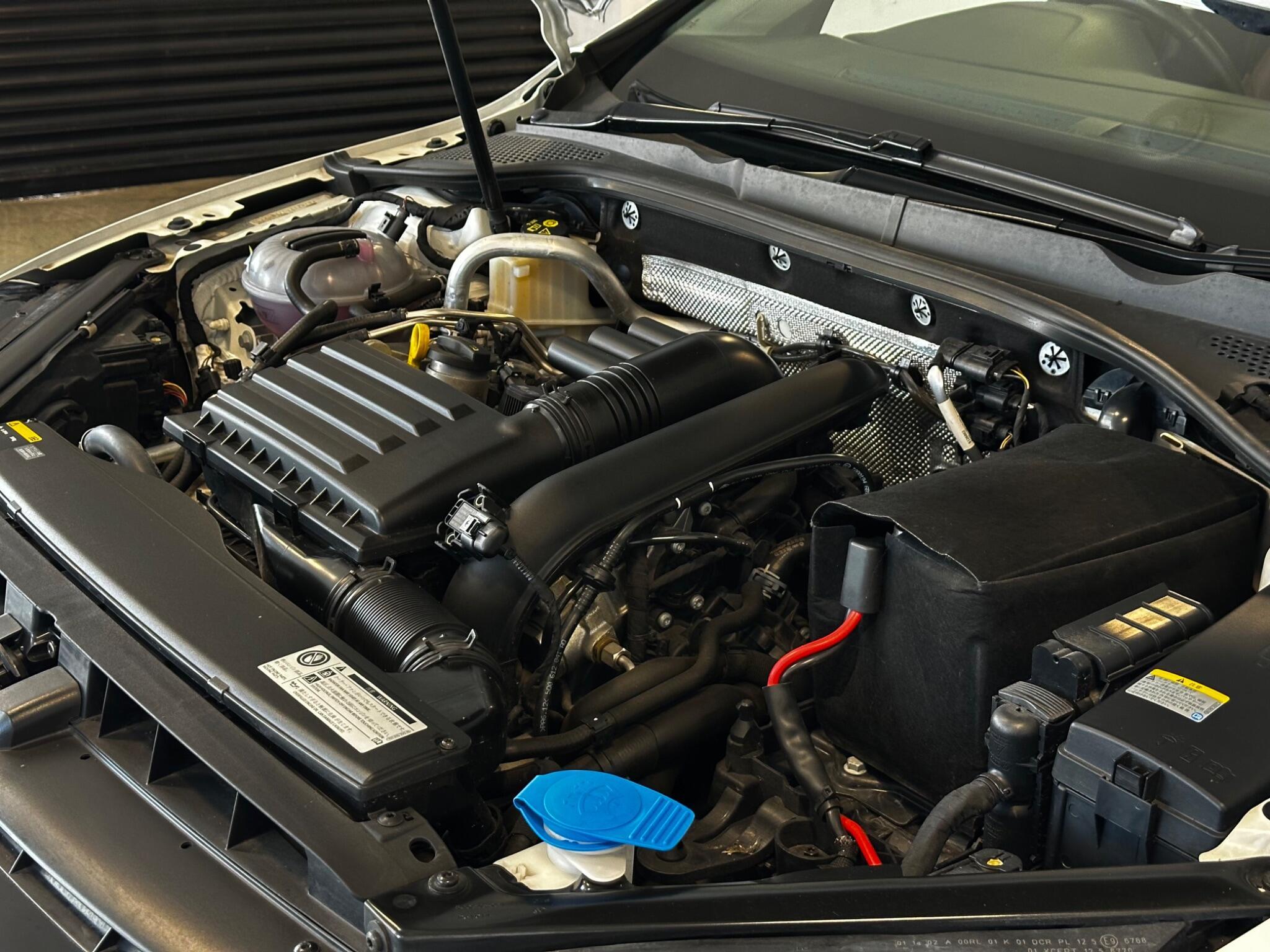 Volkswagen Golf - Image 43