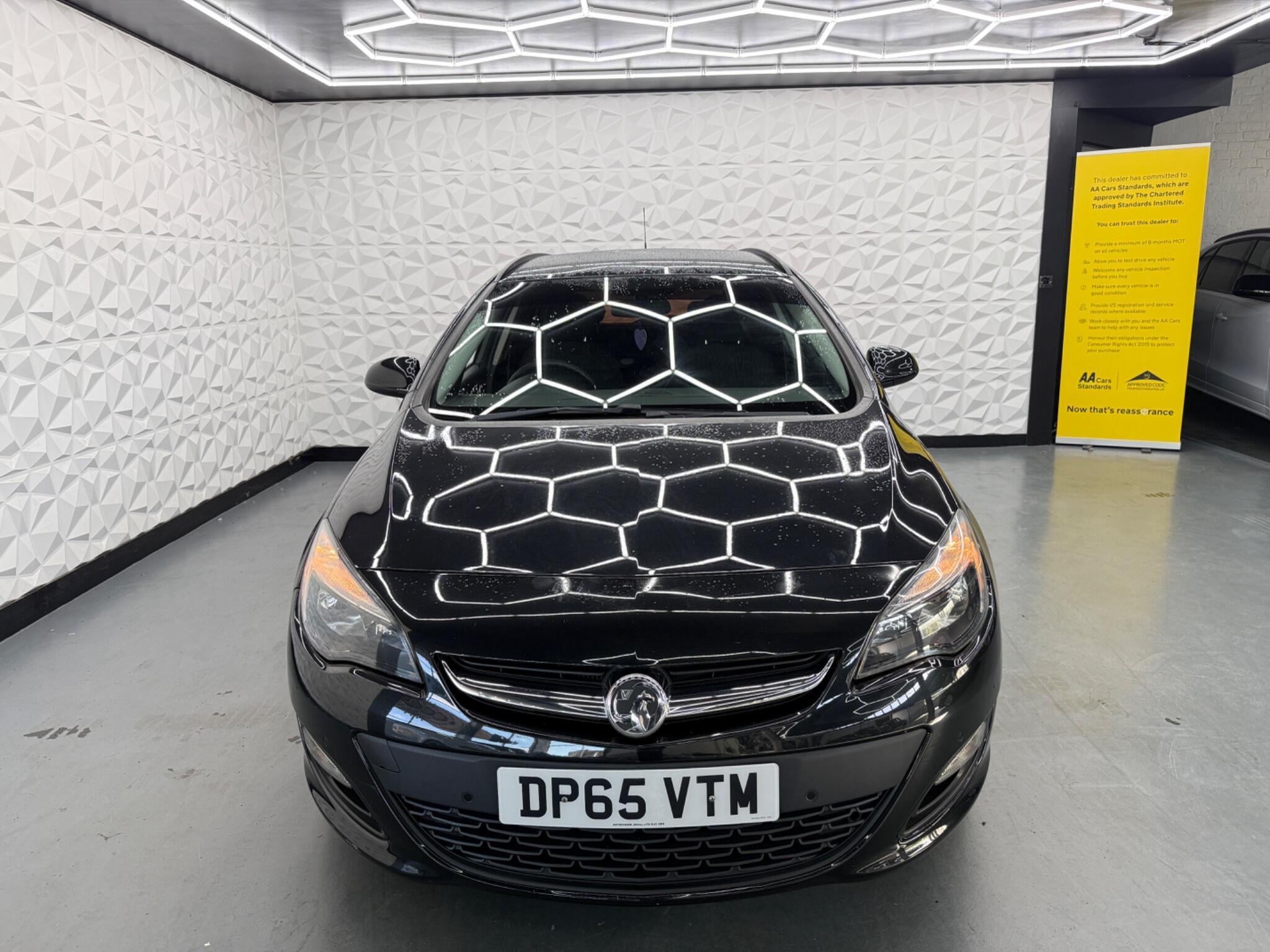 Vauxhall Astra - Image 6