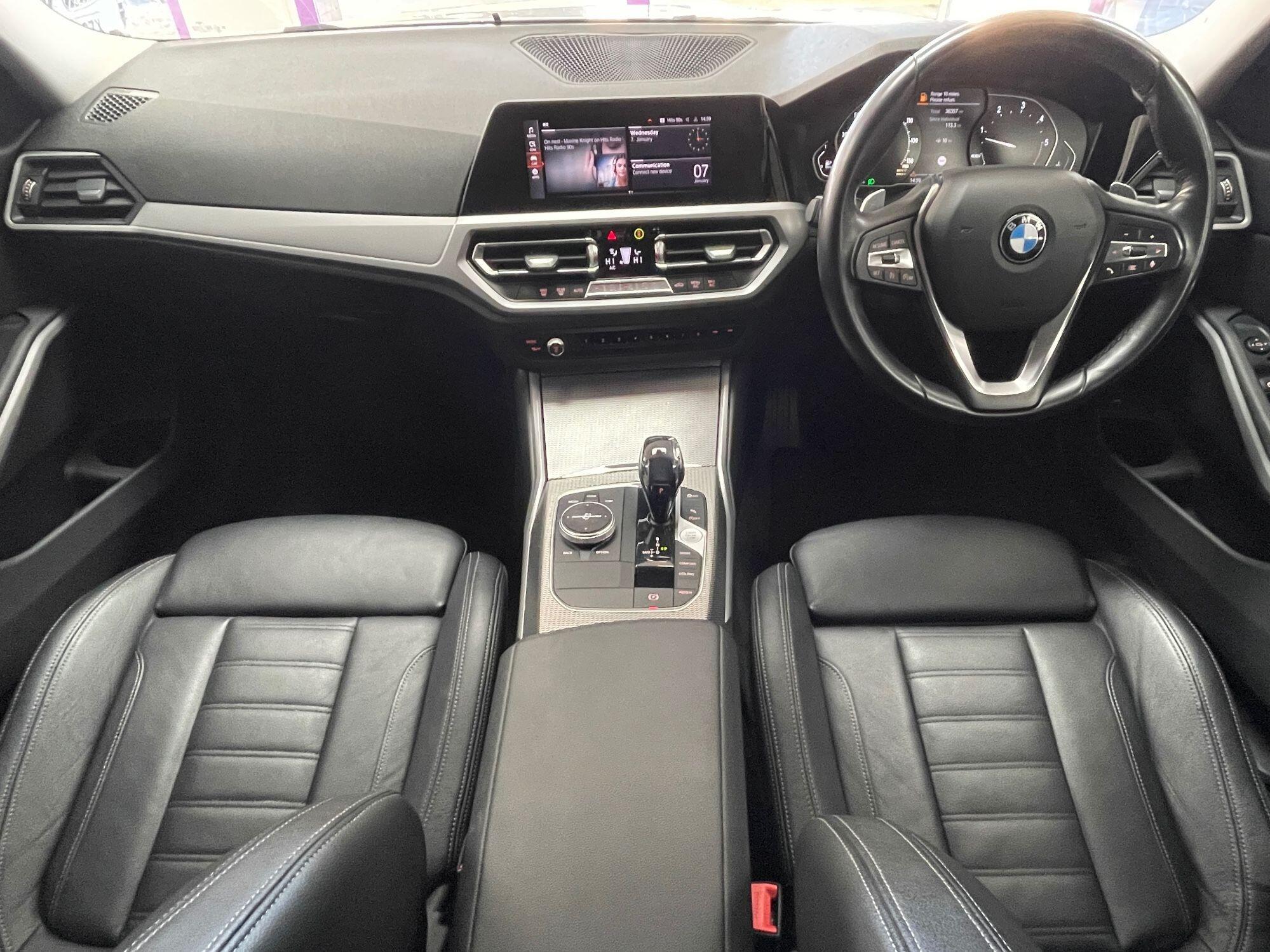 BMW 3 Series - Image 2