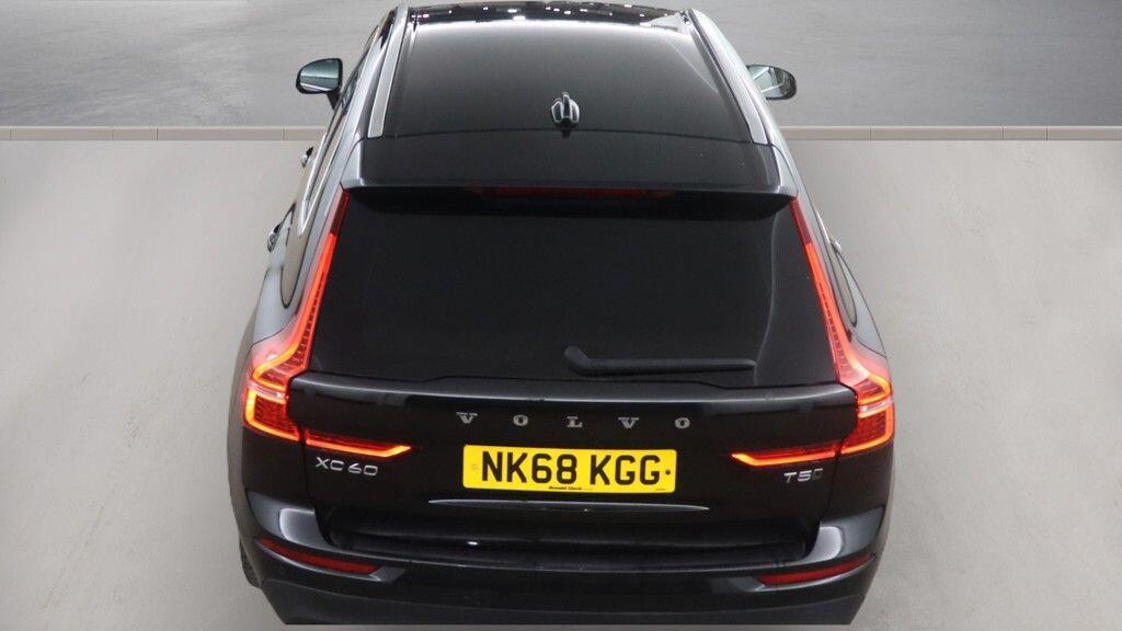 Volvo XC60 - Image 10