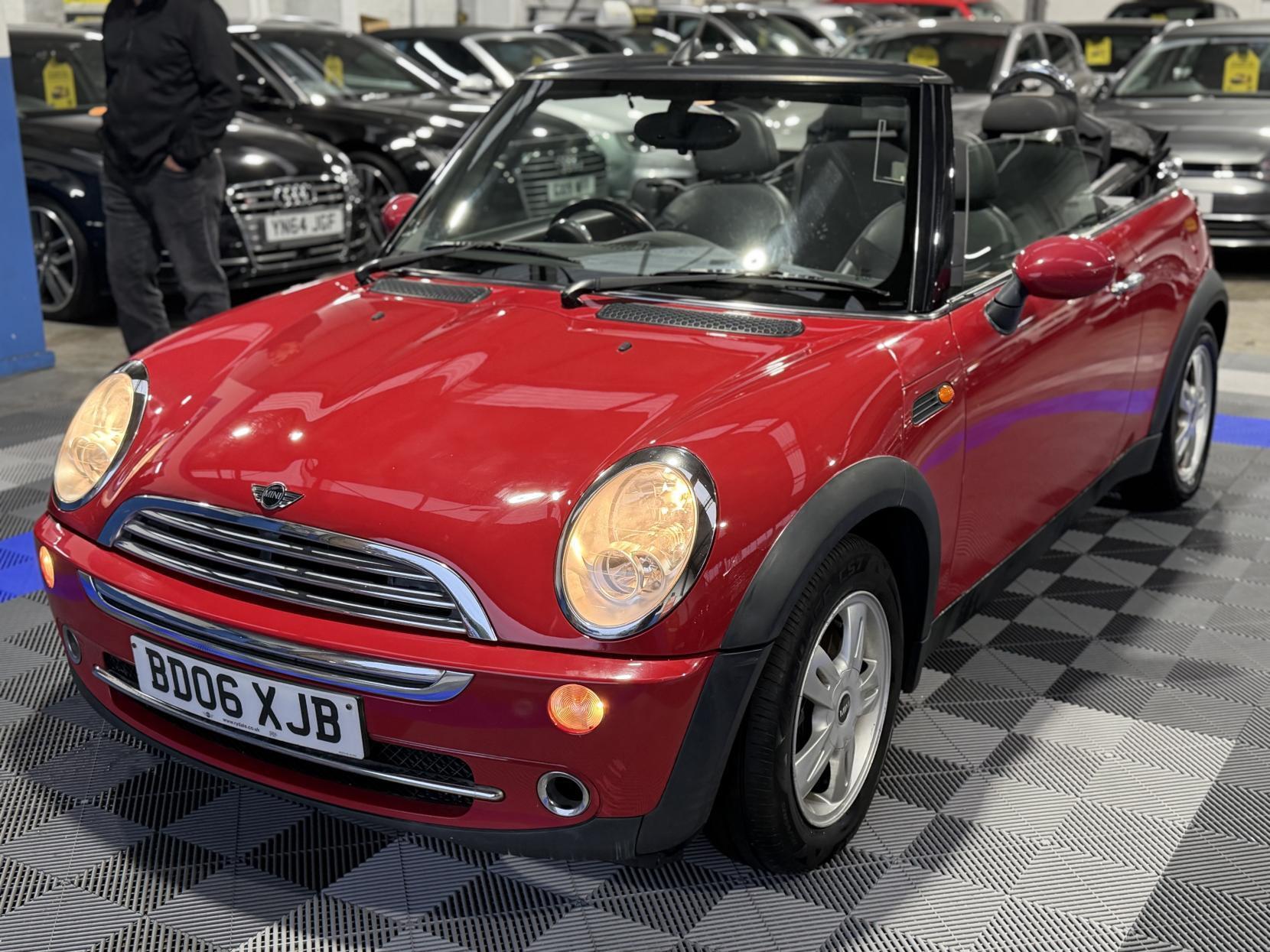 MINI Convertible - Image 5