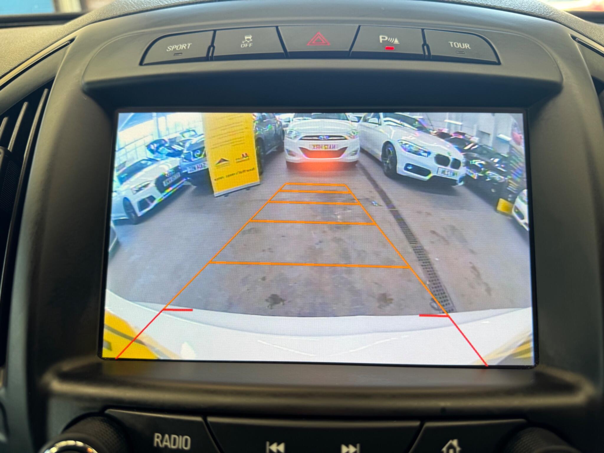 Vauxhall Insignia - Image 31