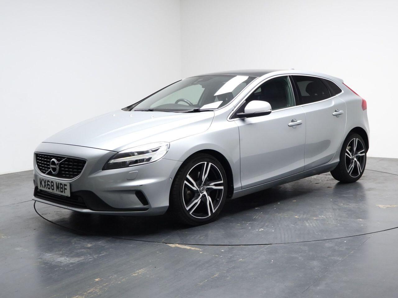 Volvo V40 - Image 6