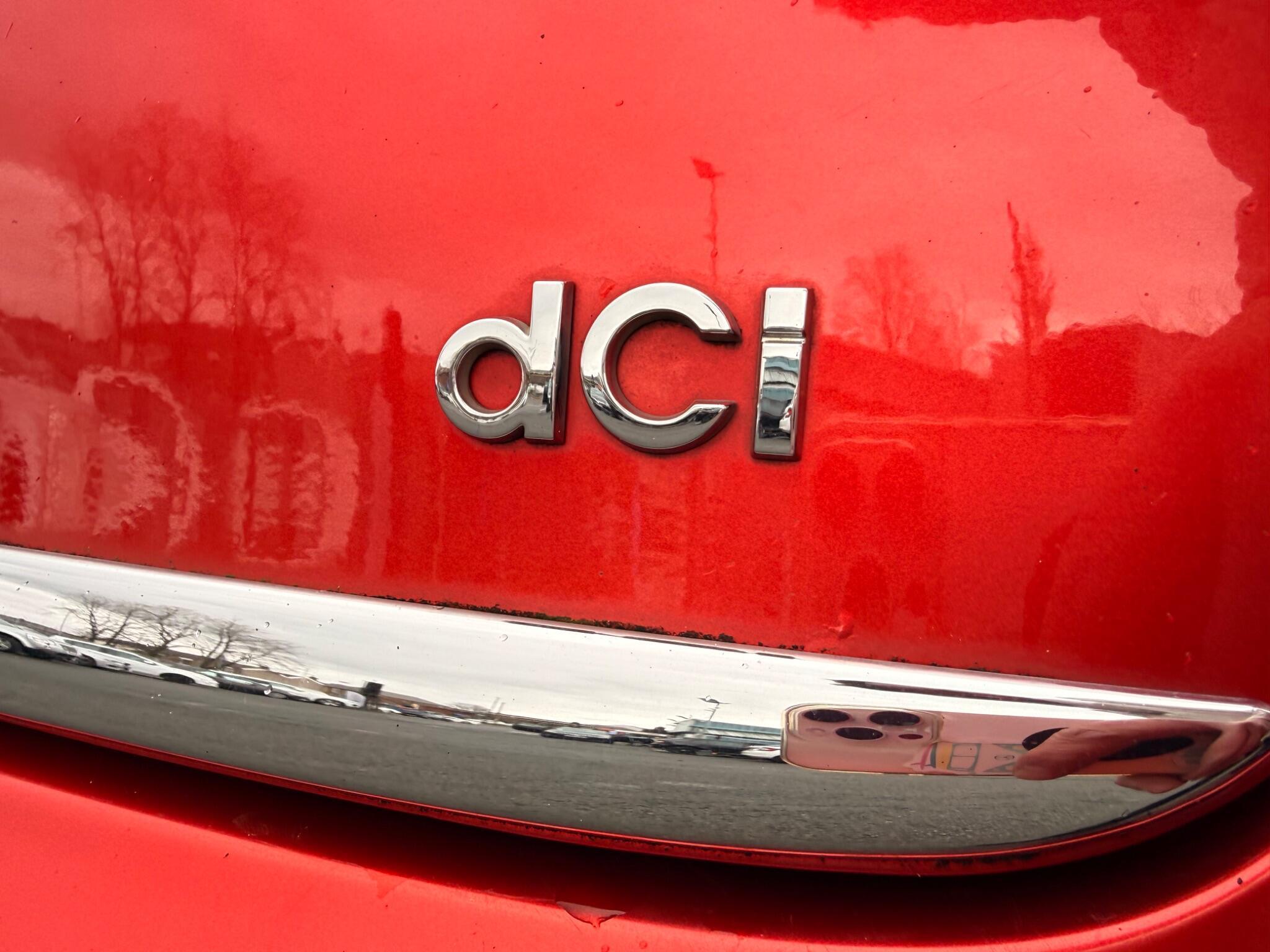 Renault Clio - Image 26