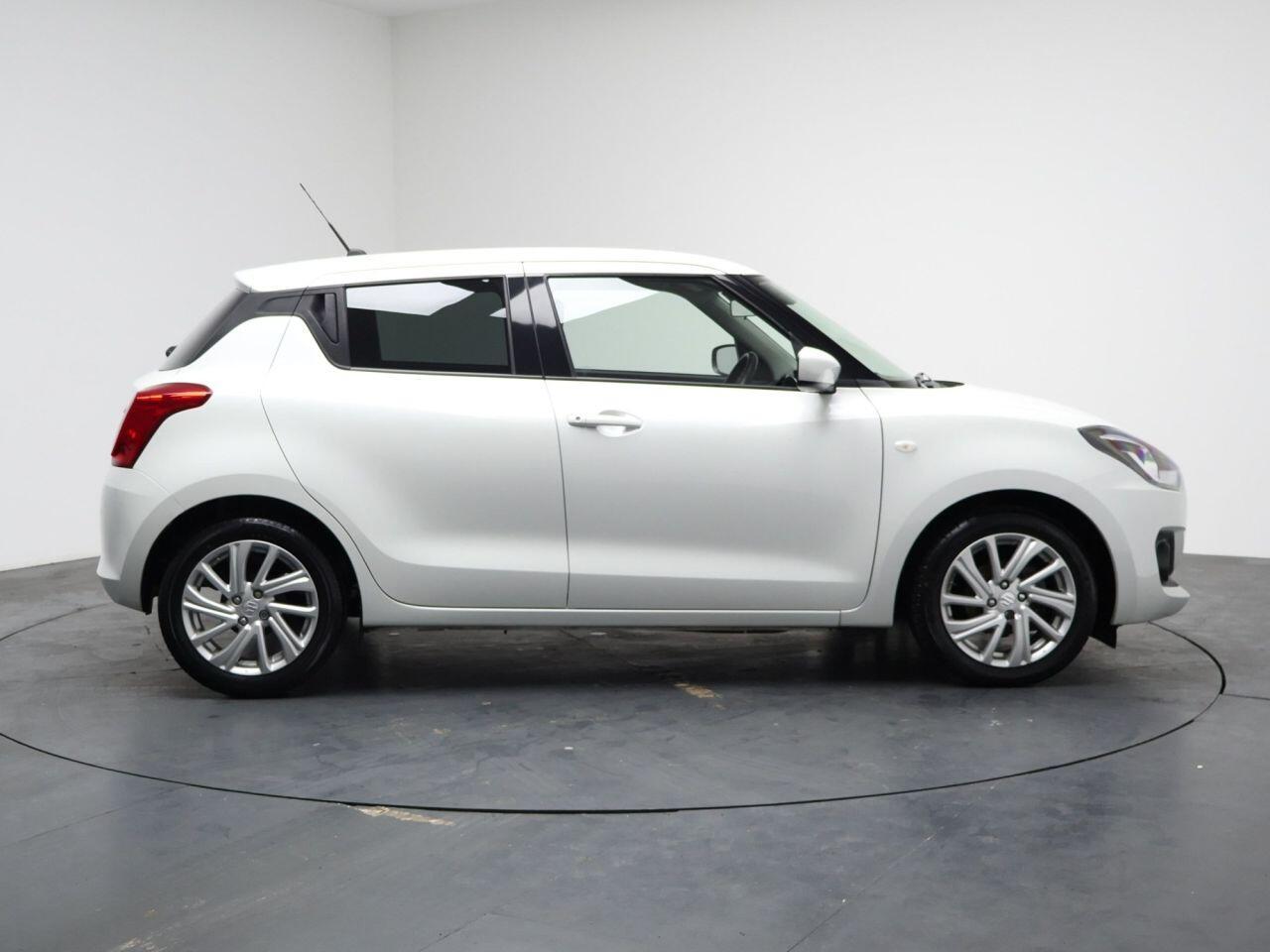 Suzuki Swift - Image 8