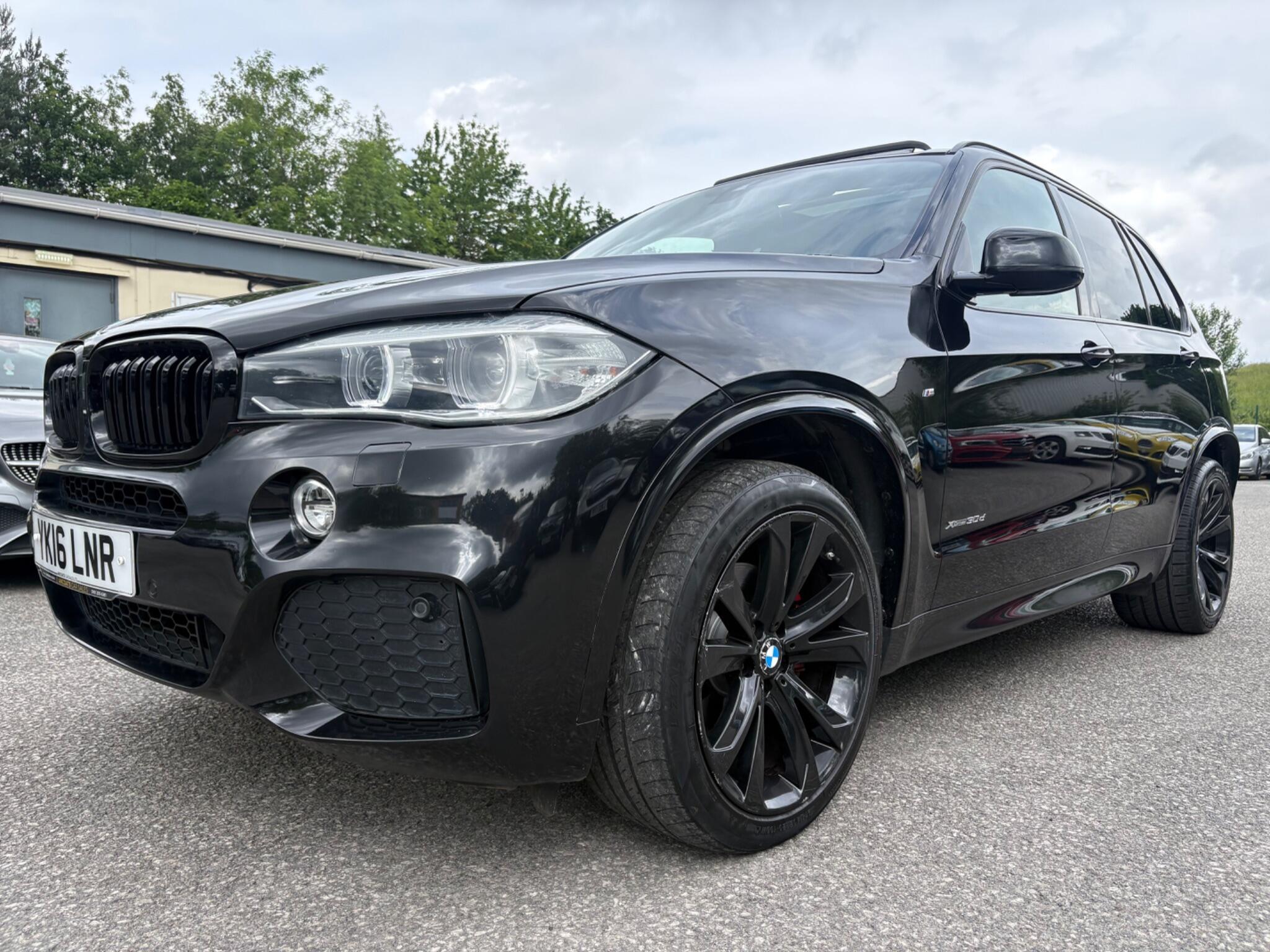BMW X5 - Image 6