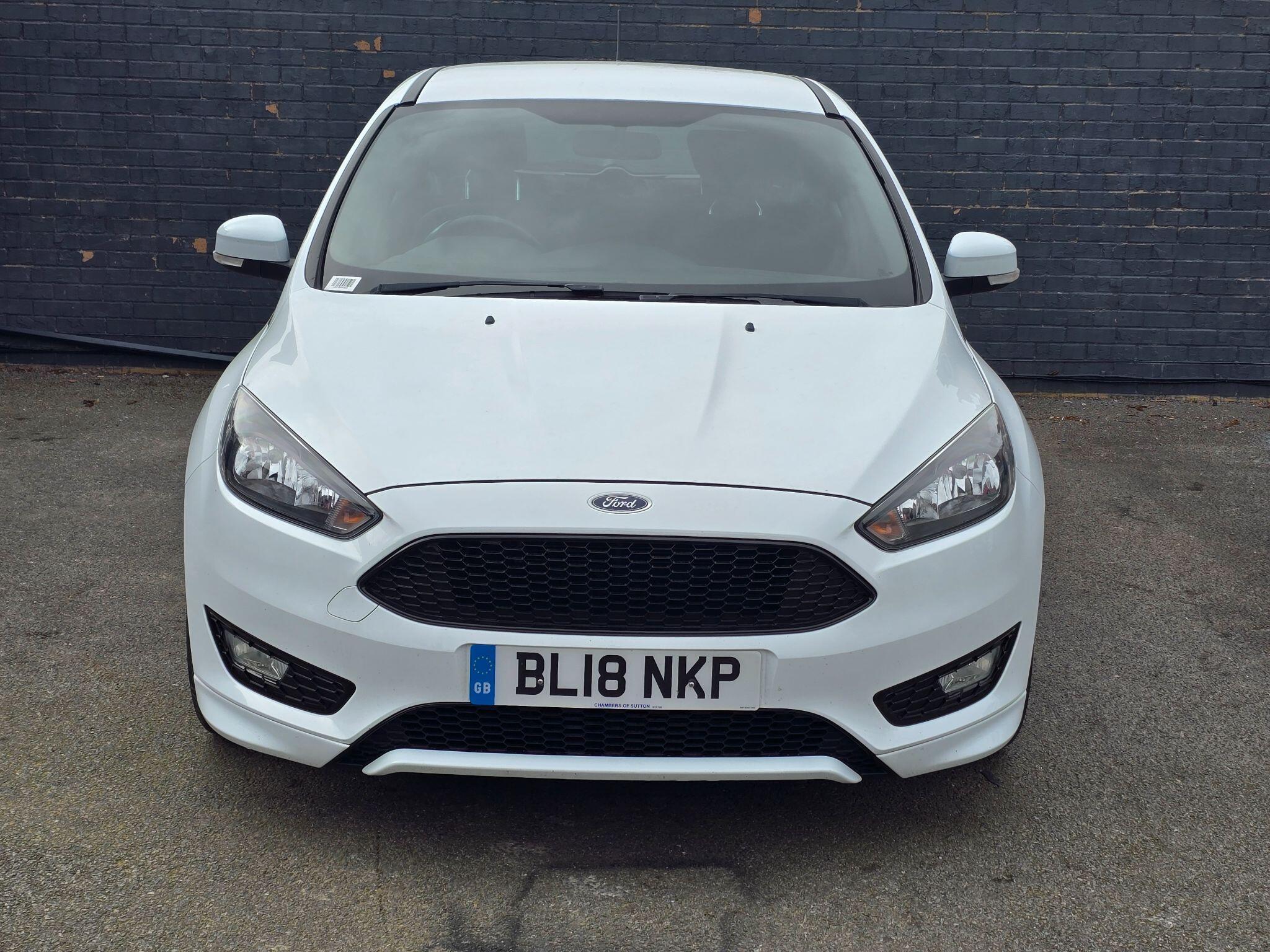Ford Focus - Image 14