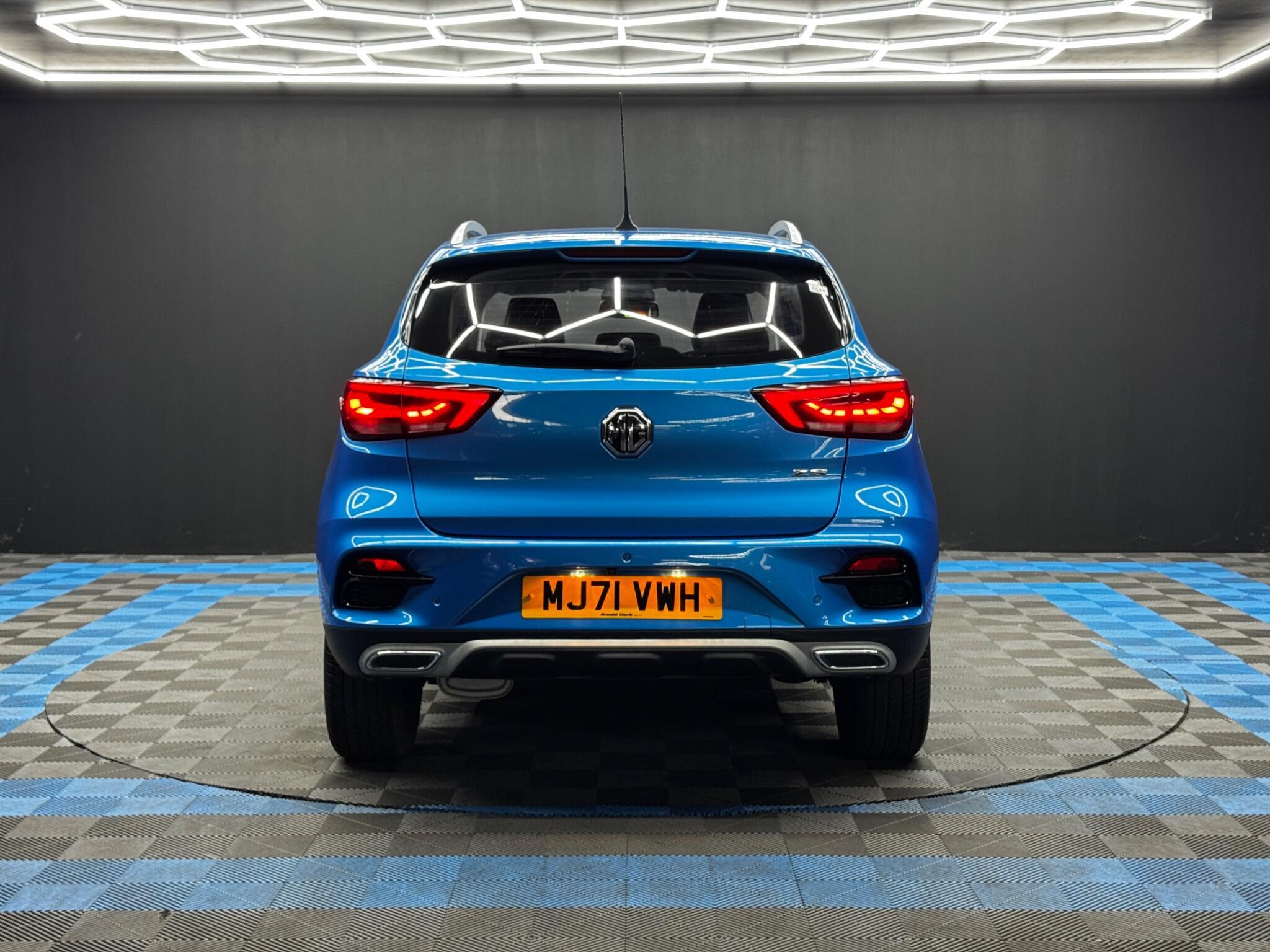 MG MG ZS - Image 6