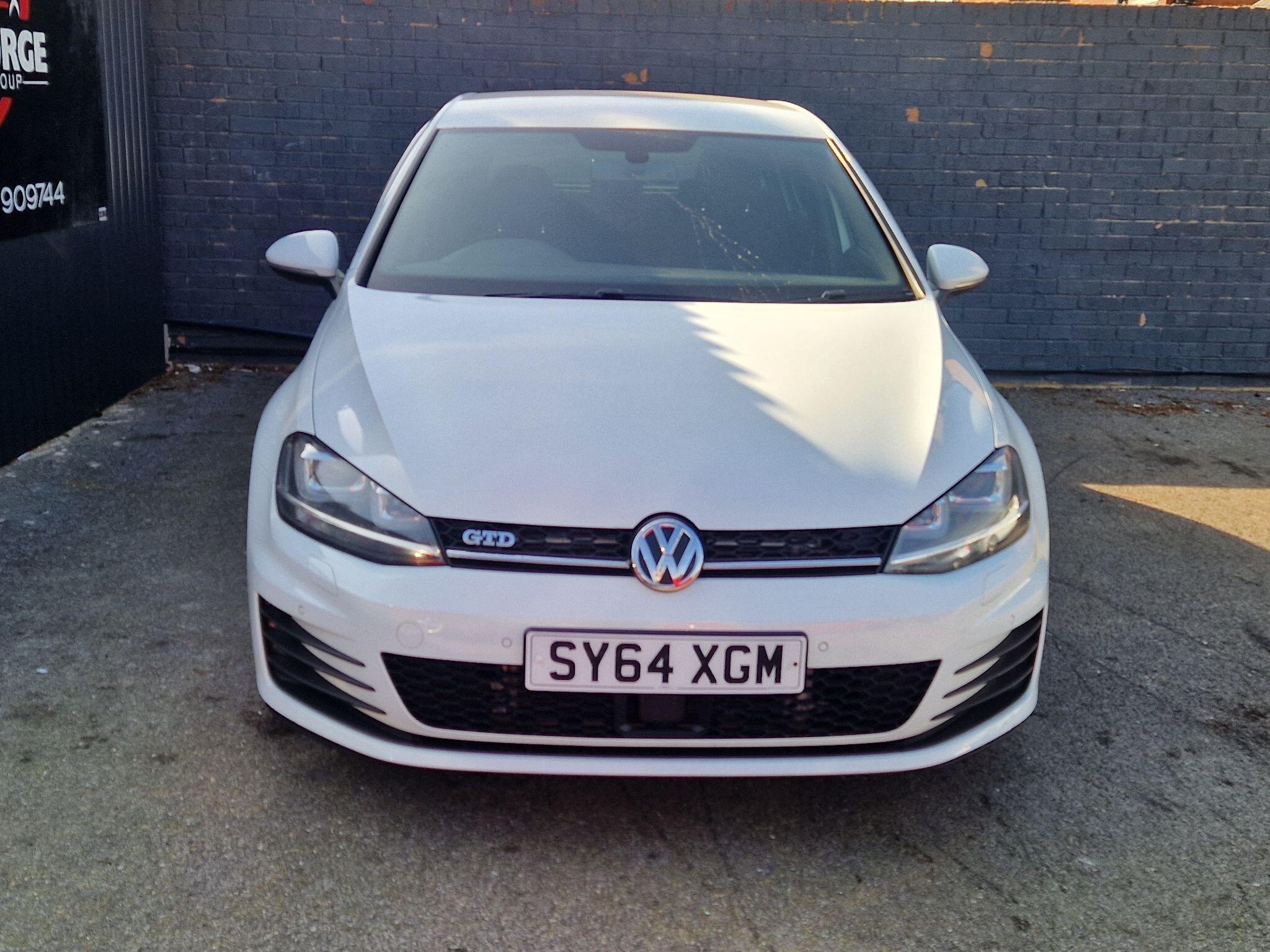 Volkswagen Golf - Image 15