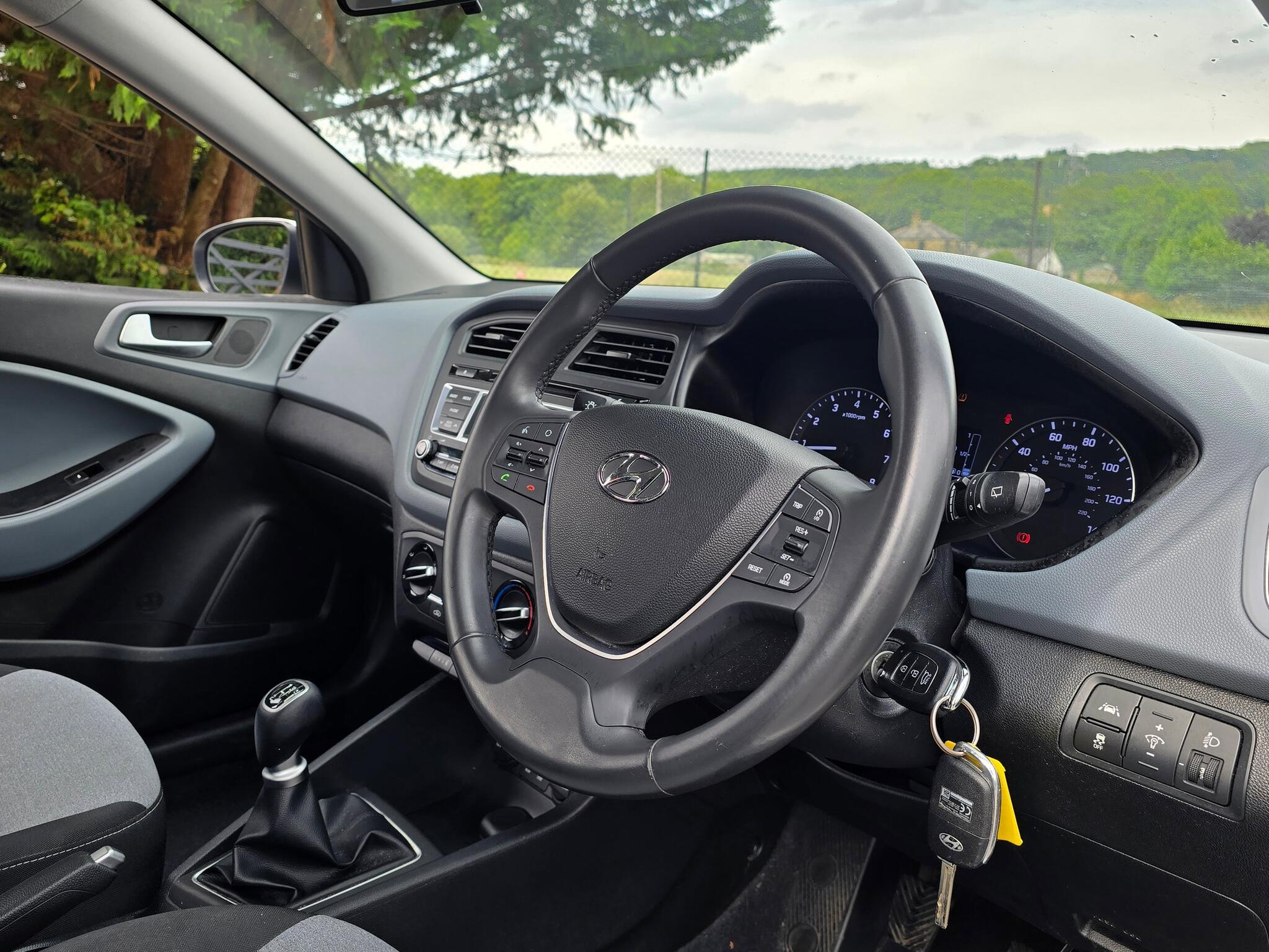 Hyundai i20 - Image 6