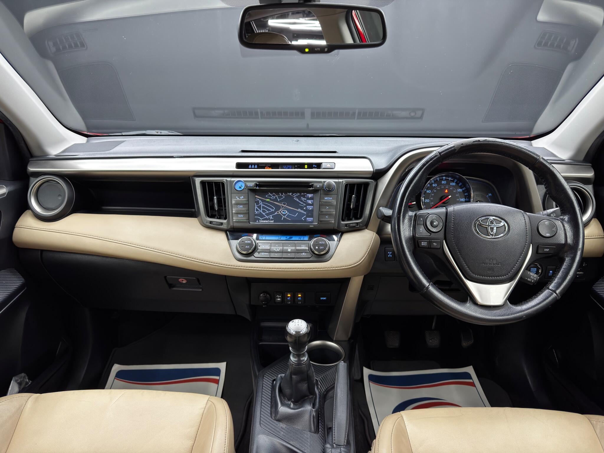 Toyota RAV4 - Image 10