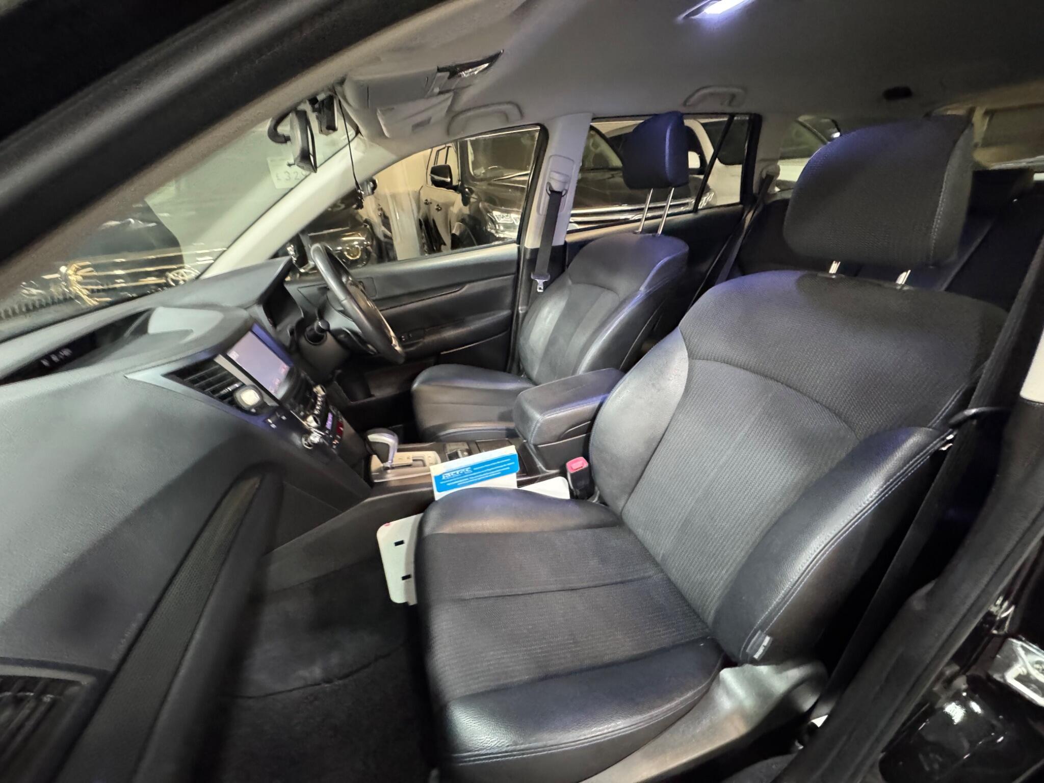 Subaru Legacy - Image 10