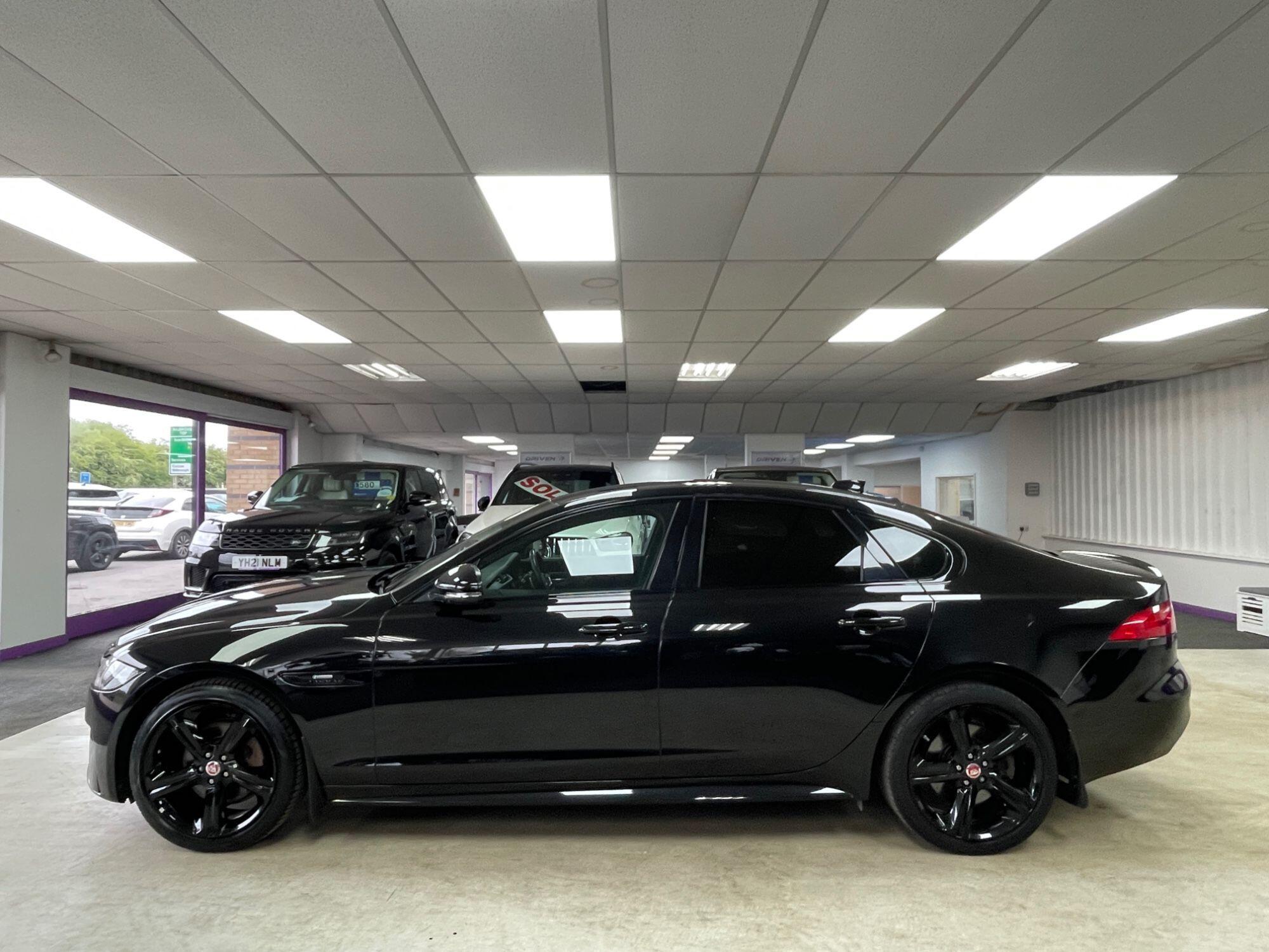 Jaguar XF - Image 12