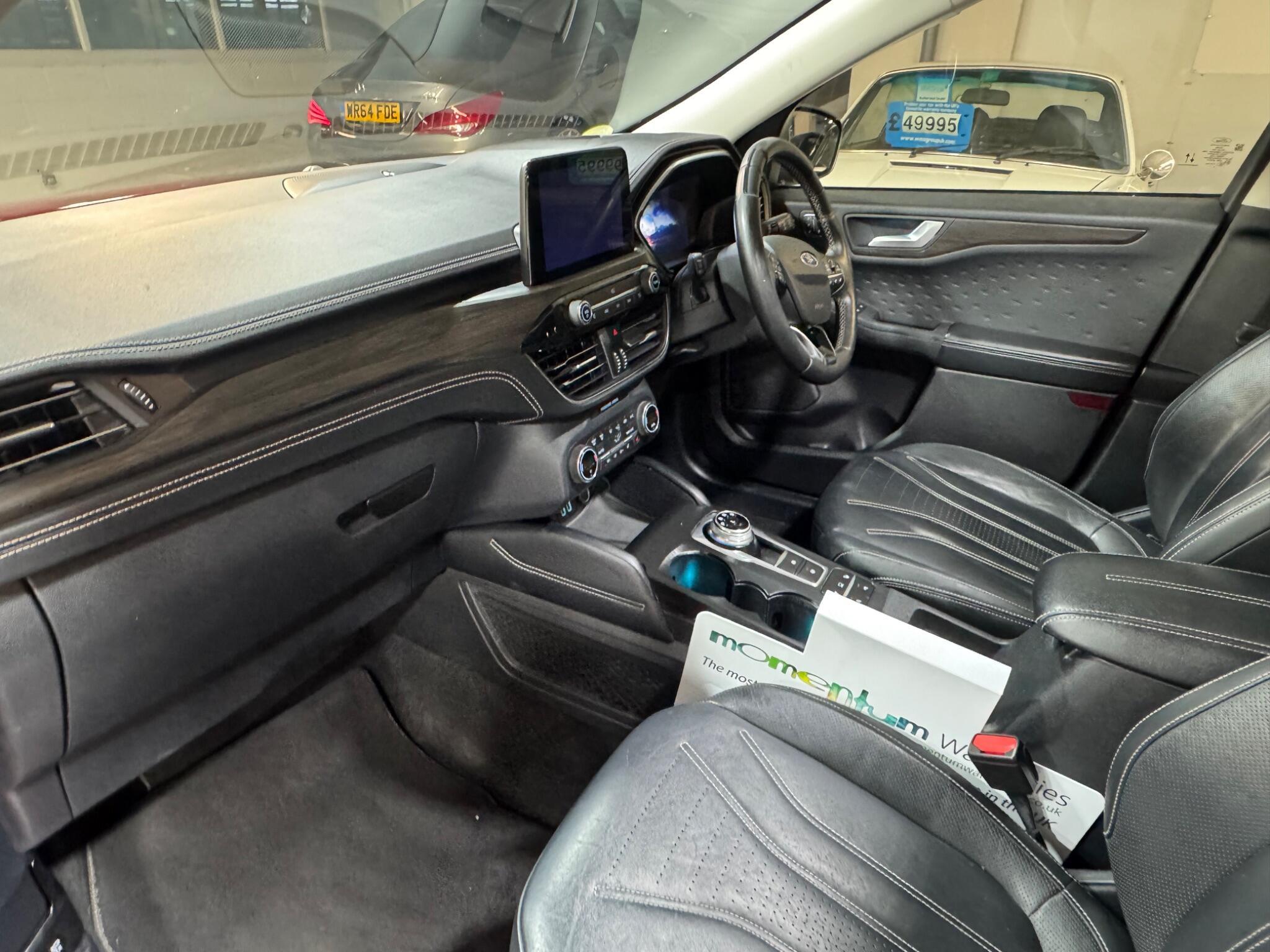 Ford Kuga - Image 11