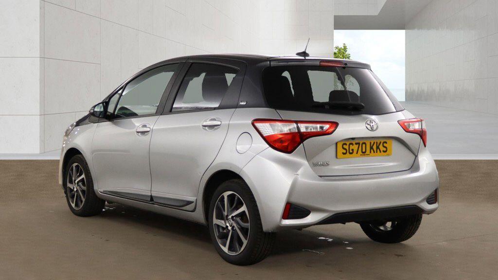Toyota Yaris - Image 4