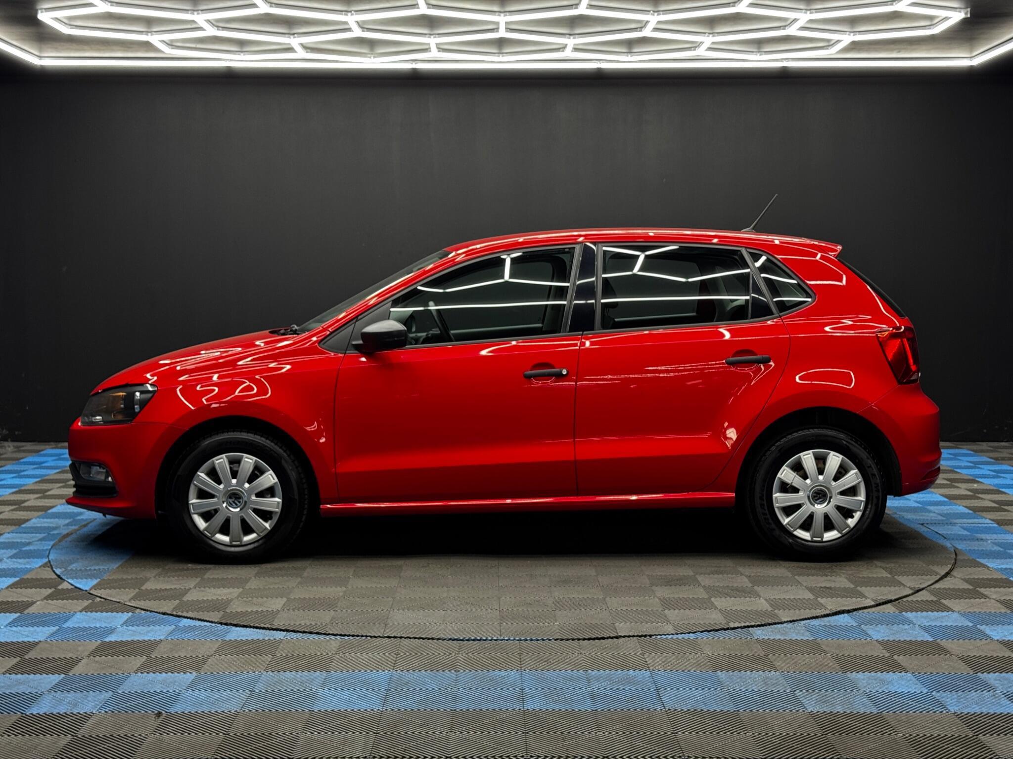 Volkswagen Polo - Image 8