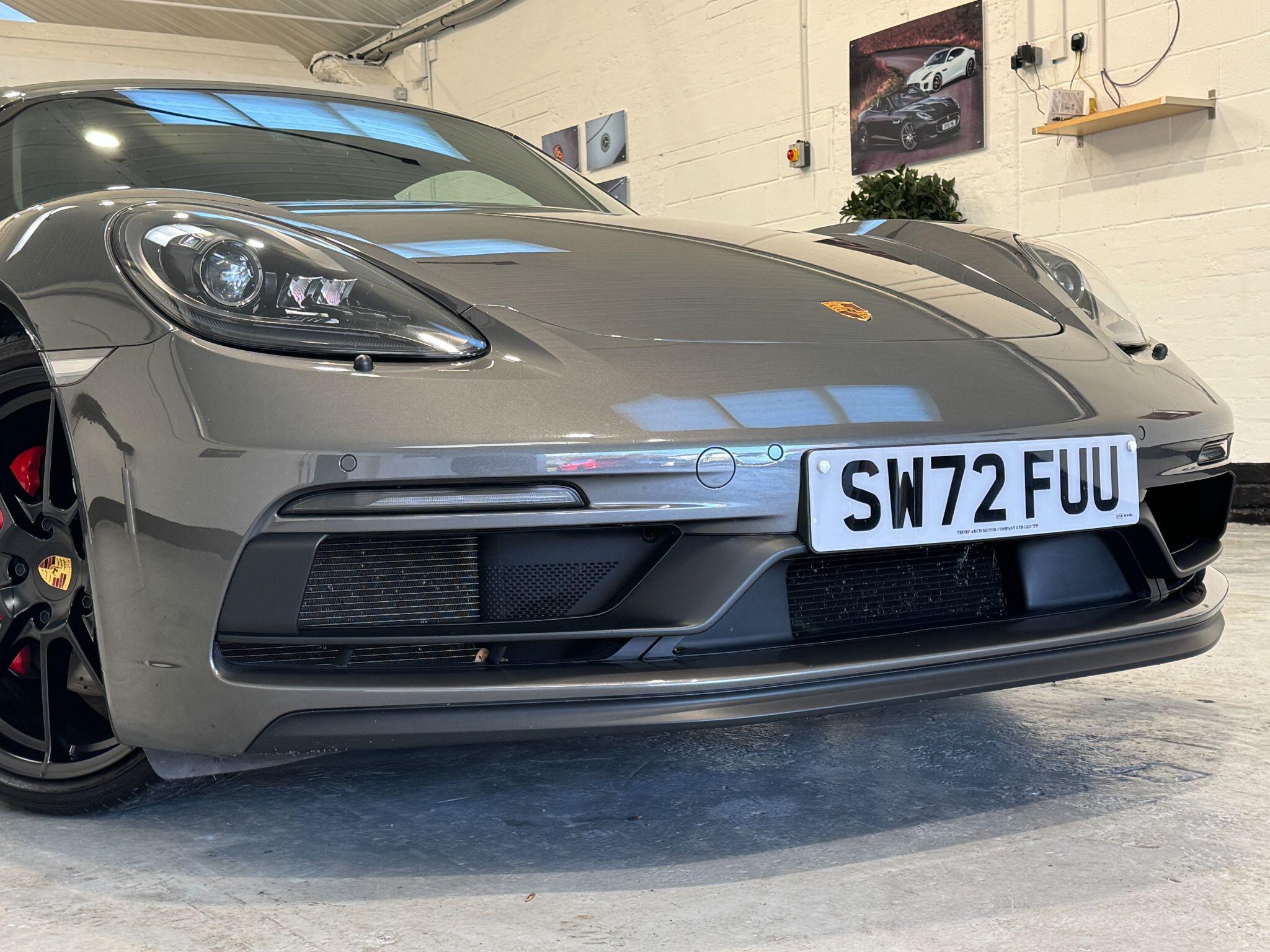 Porsche 718 Cayman - Image 43