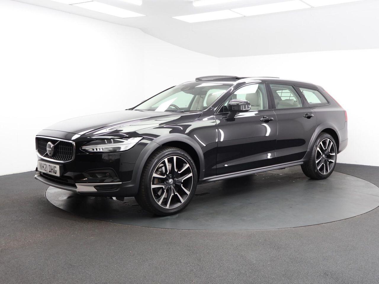 Volvo V90 CROSS COUNTRY - Image 4