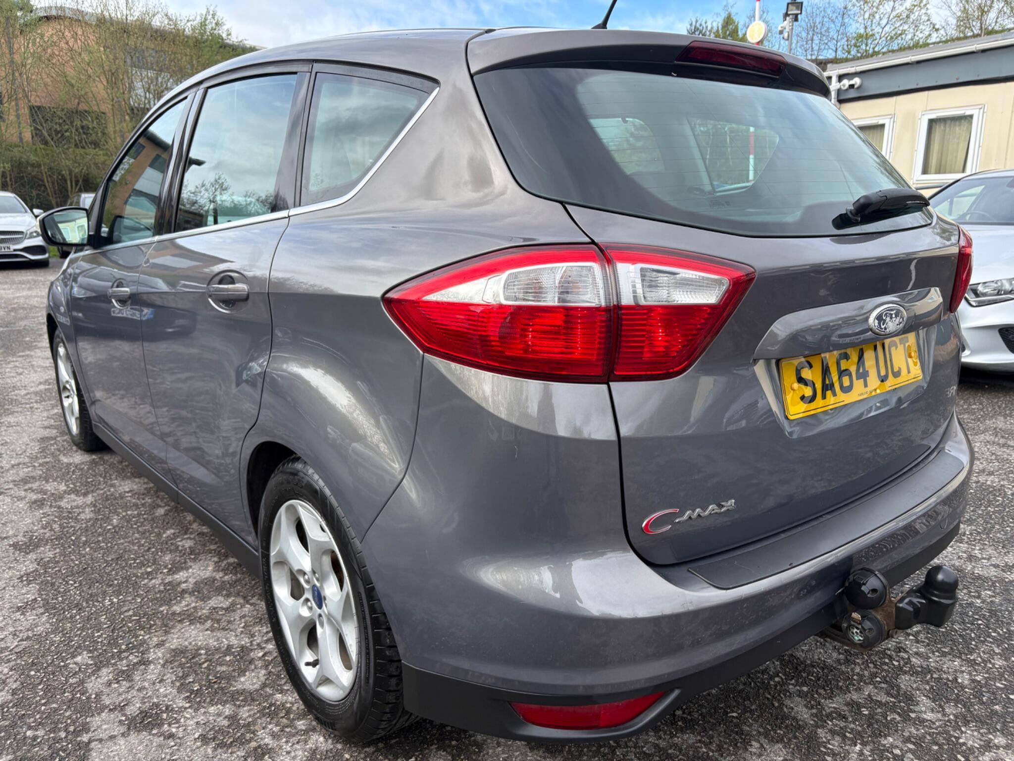 Ford C-MAX - Image 11