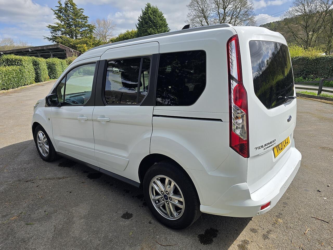 Ford Tourneo Connect - Image 15