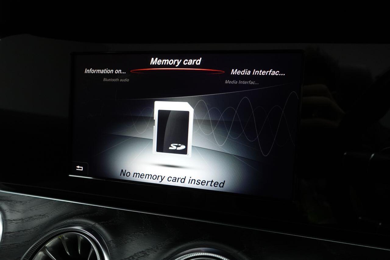 Mercedes-benz E-CLASS - Image 8