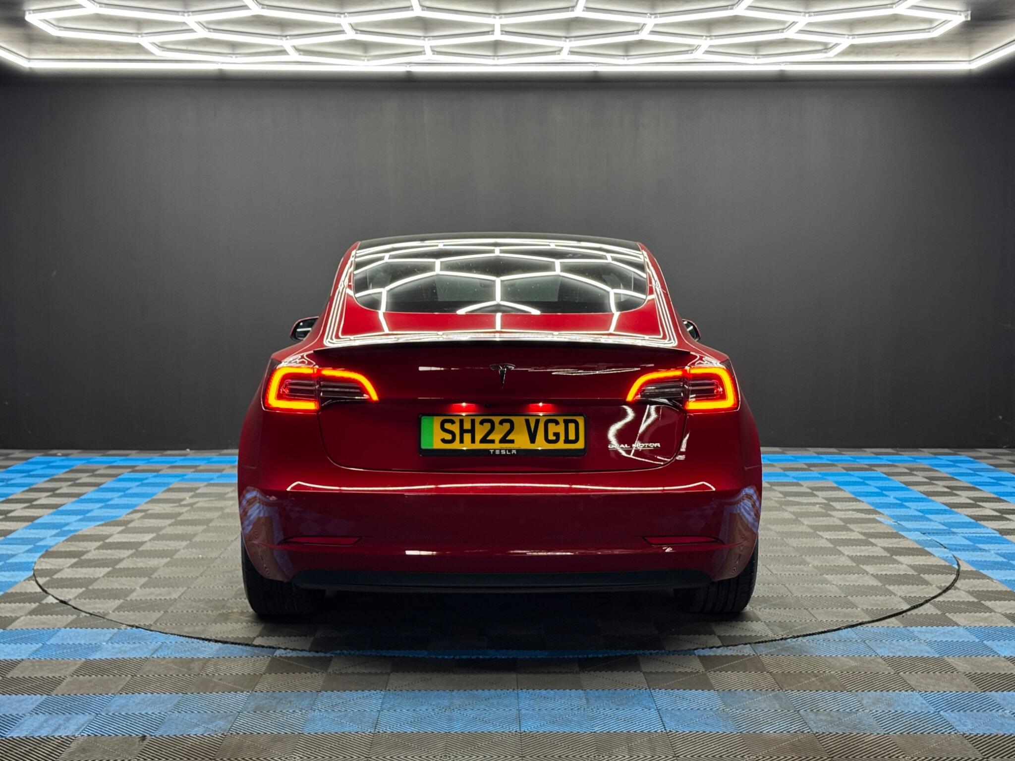 Tesla Model 3 - Image 6