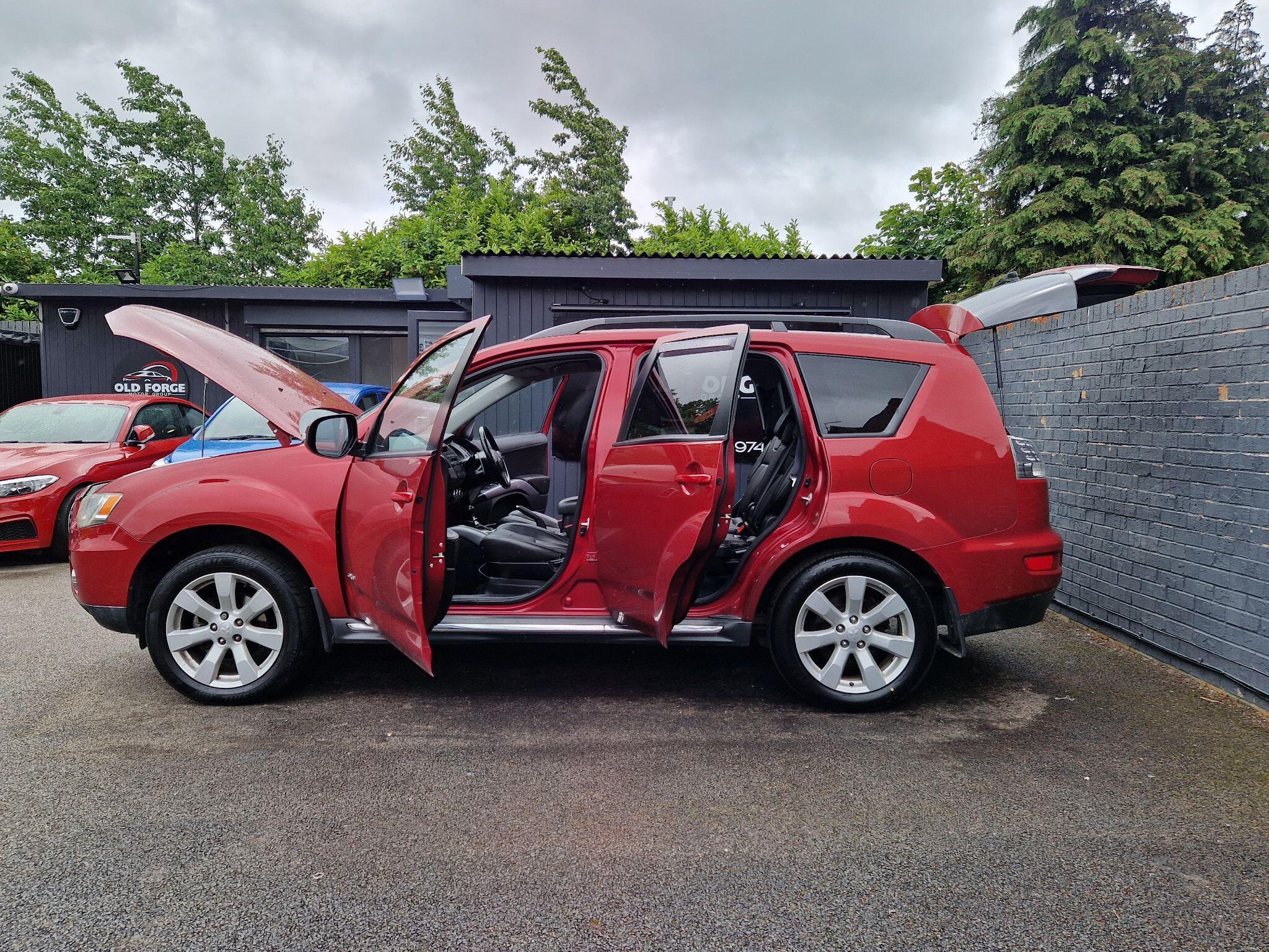 Mitsubishi Outlander - Image 15