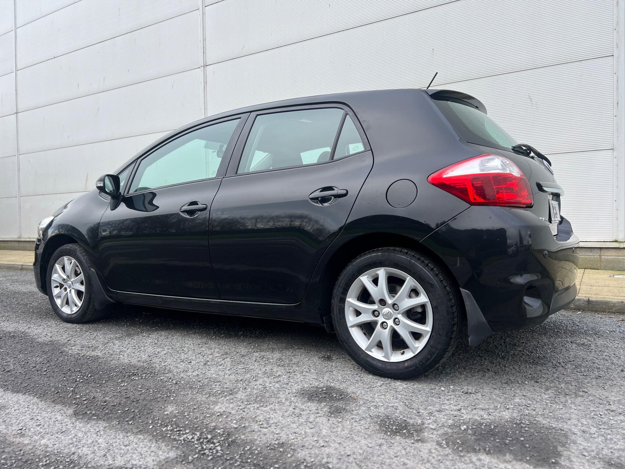 Toyota Auris - Image 27