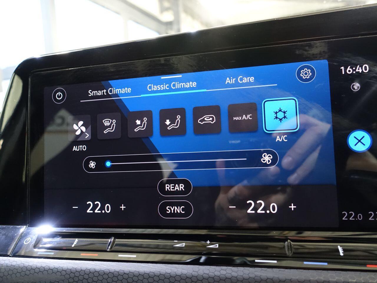 Volkswagen Golf - Image 40